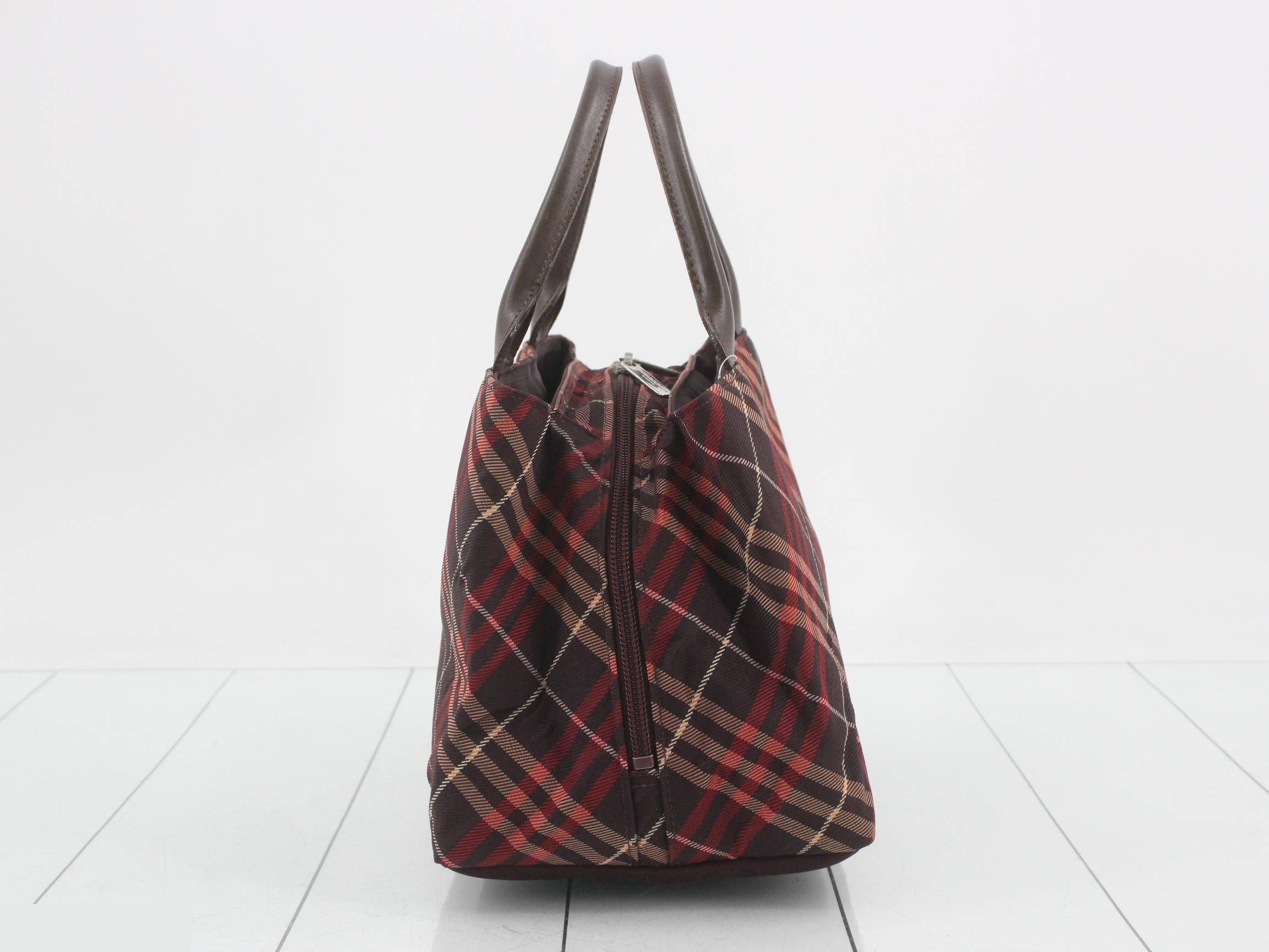 Nylon check pattern, W26 H17 D16 — view 3