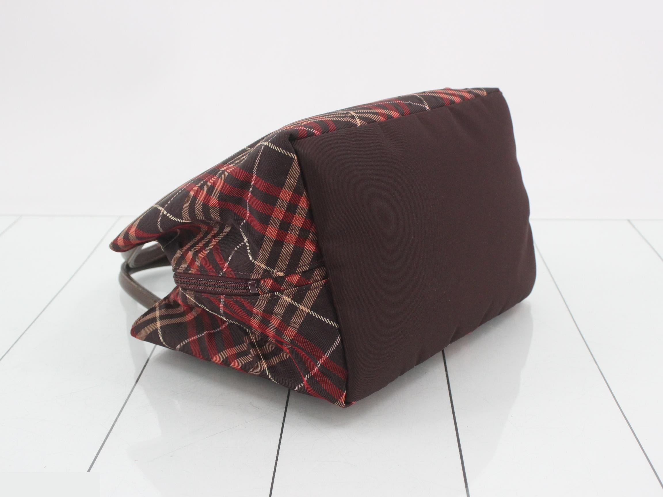 Nylon check pattern, W26 H17 D16 — view 5