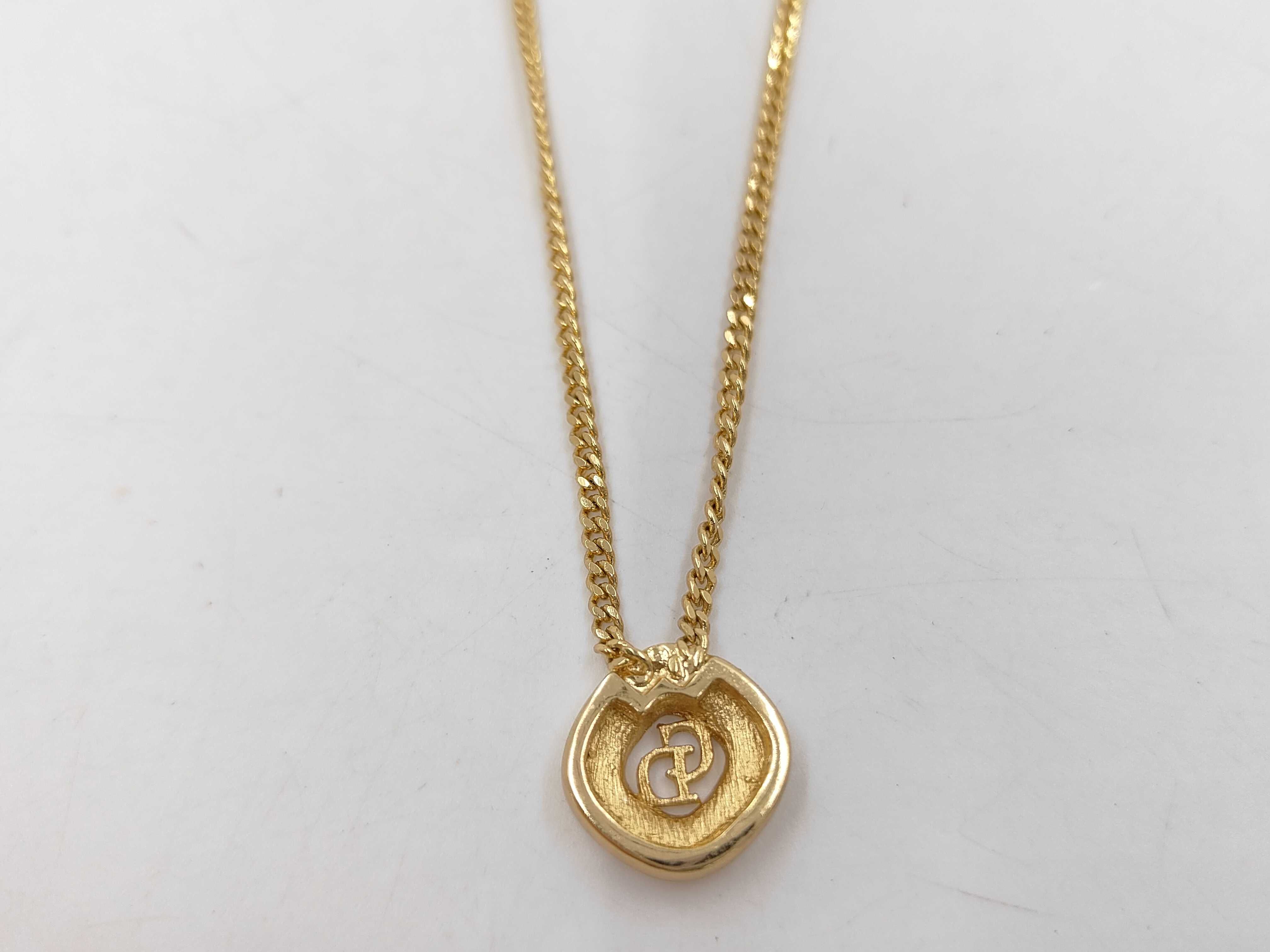 necklace — view 4