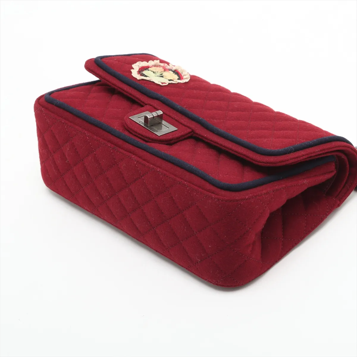 2.55 Wool Double Flap Double Chain Bag Icon Red Gunmetal Metal Fittings 21022991 21st SAMPLE — view 3