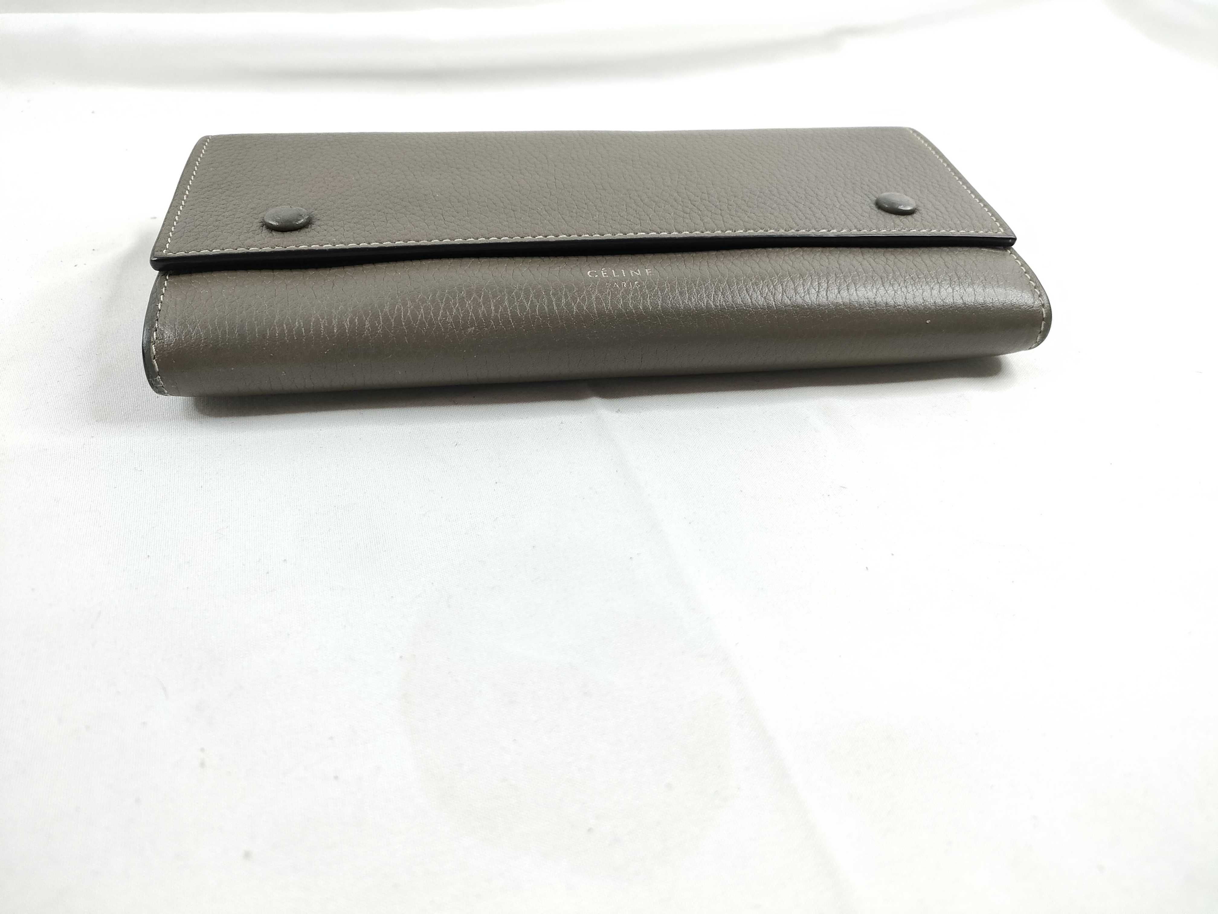 Leather Bi-fold Long Wallet with Double Snap Closure (Serial Number) — view 6