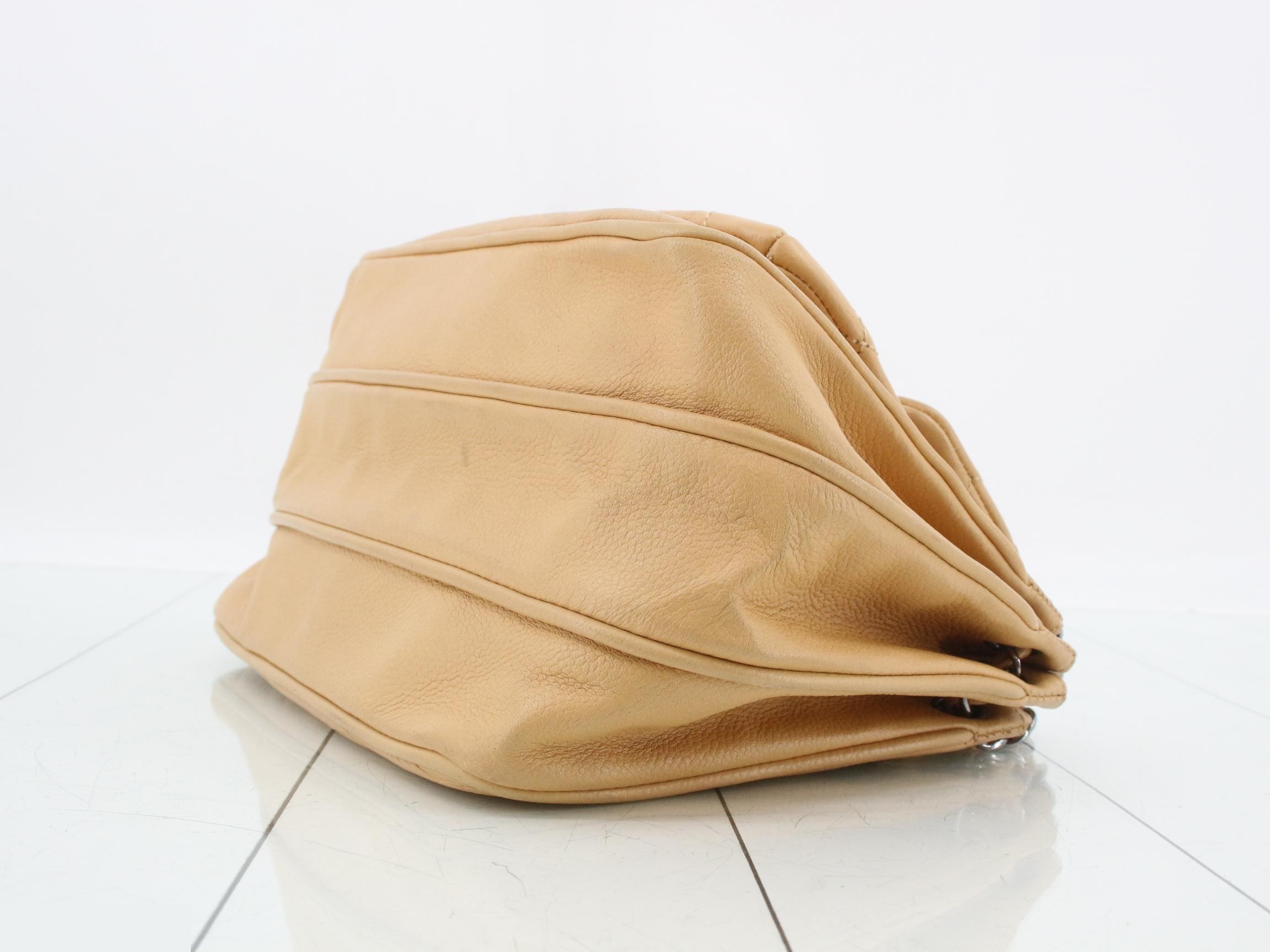Caviar leather shoulder bag, 2.55 hardware, serial number 10s. — view 6