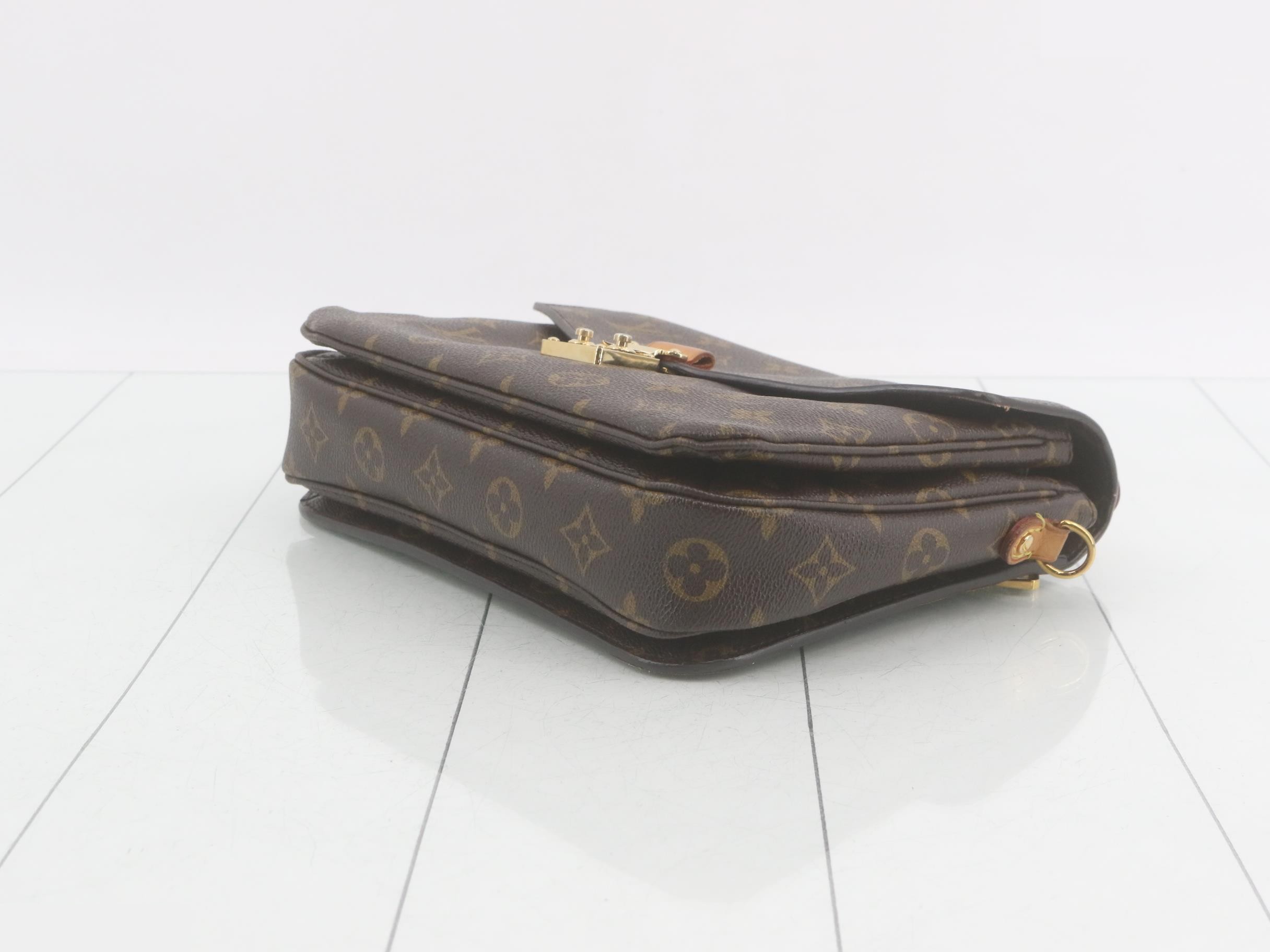 2-WAY Pochette Meteor Shoulder Bag — view 6