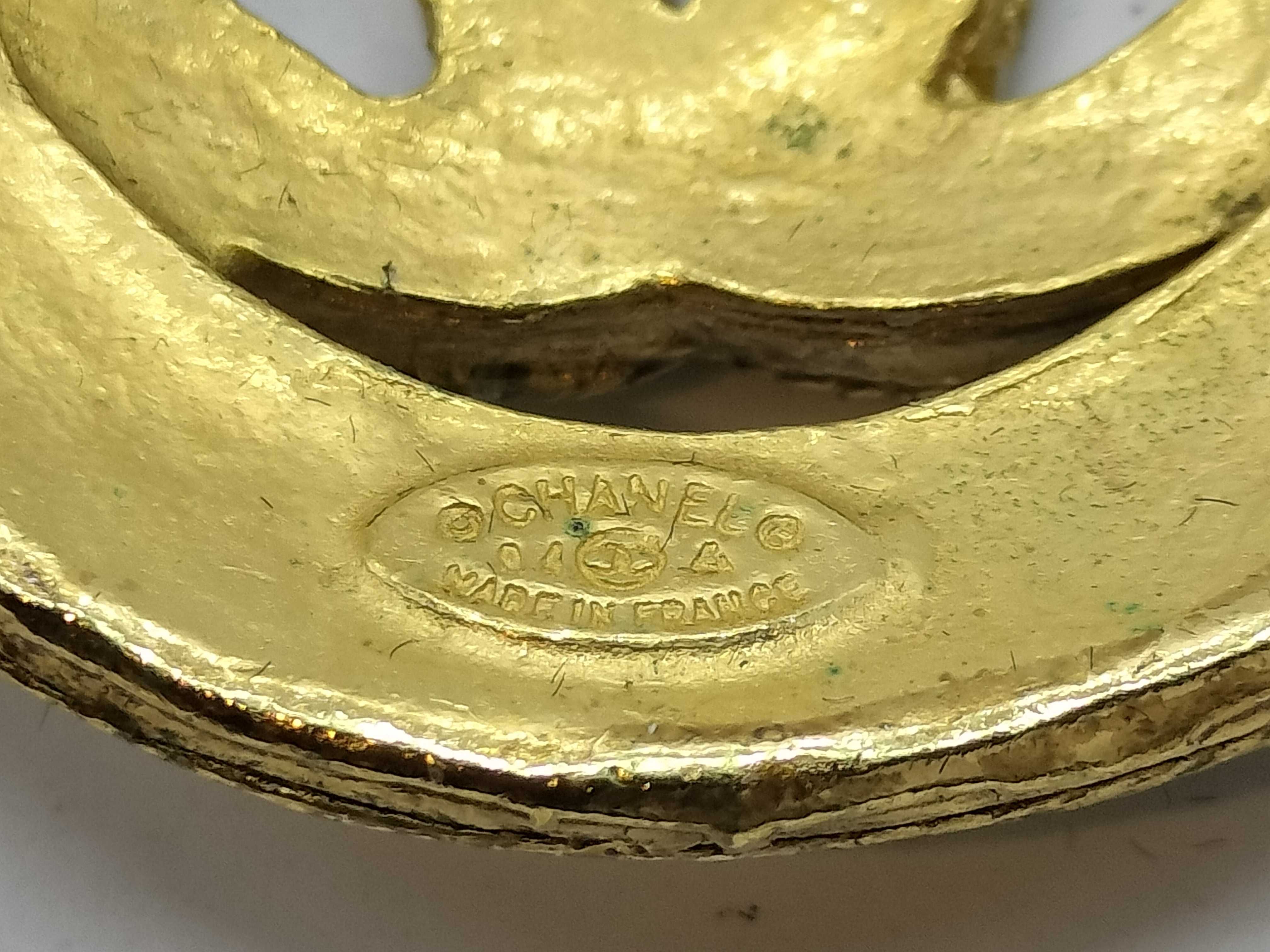 Vintage Coco Mark Round Pendant 94A Necklace — view 3