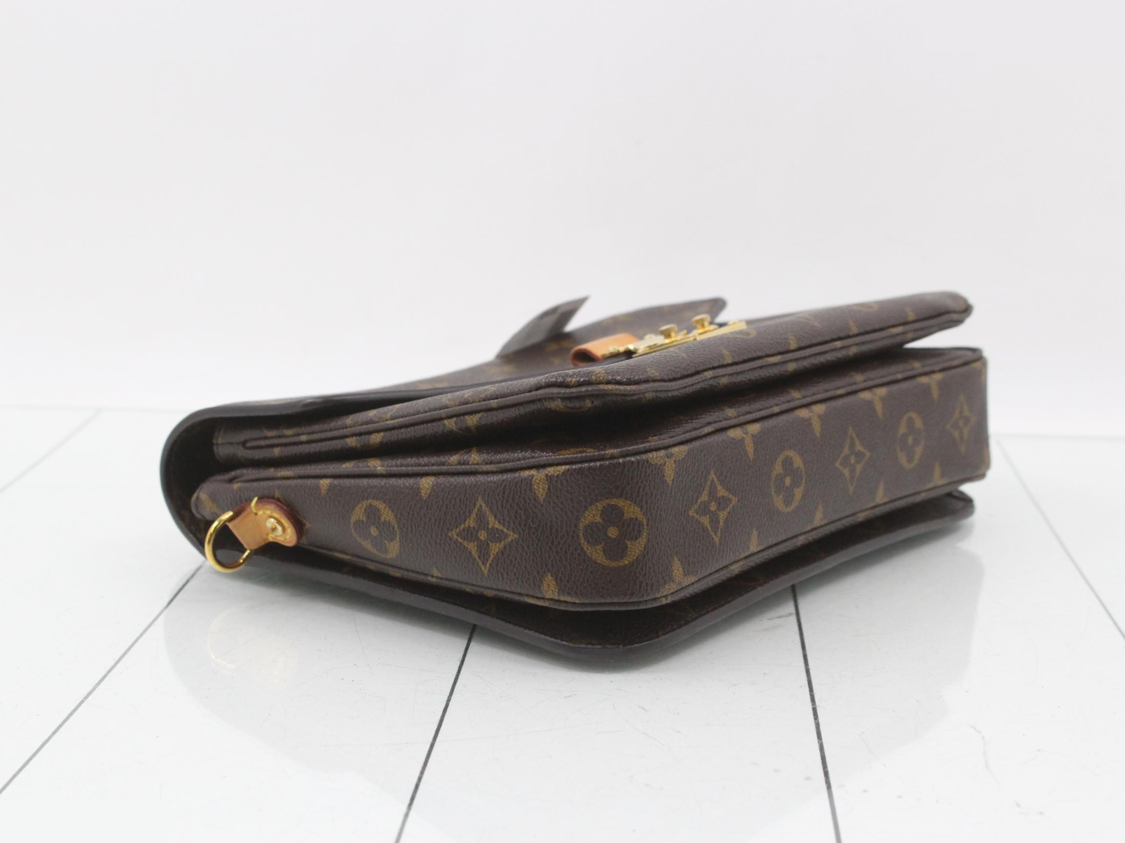 Monogram Pochette Metis MM 2-Way Handbag — view 5