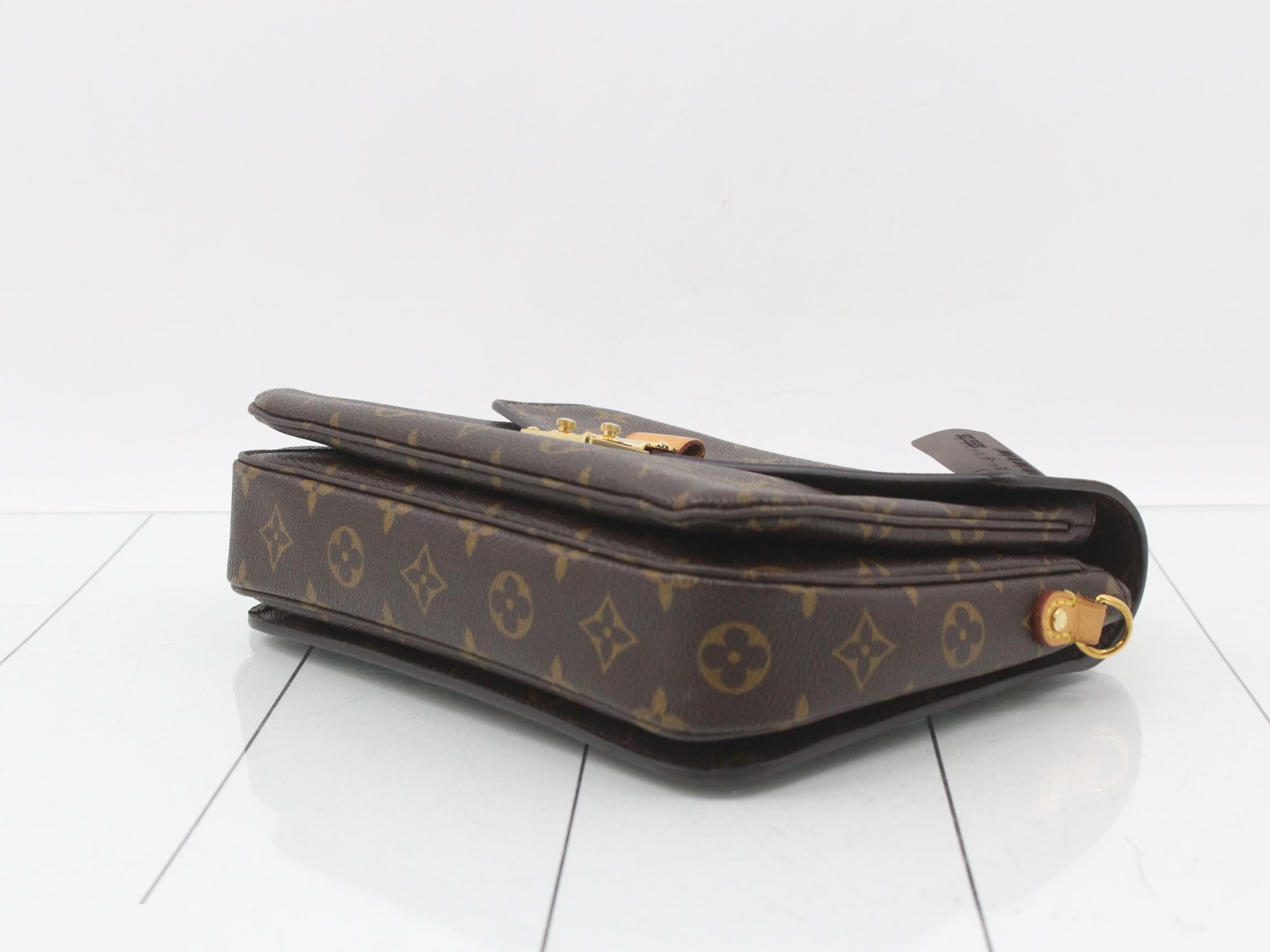 Monogram Pochette Metis MM 2-Way Handbag — view 6
