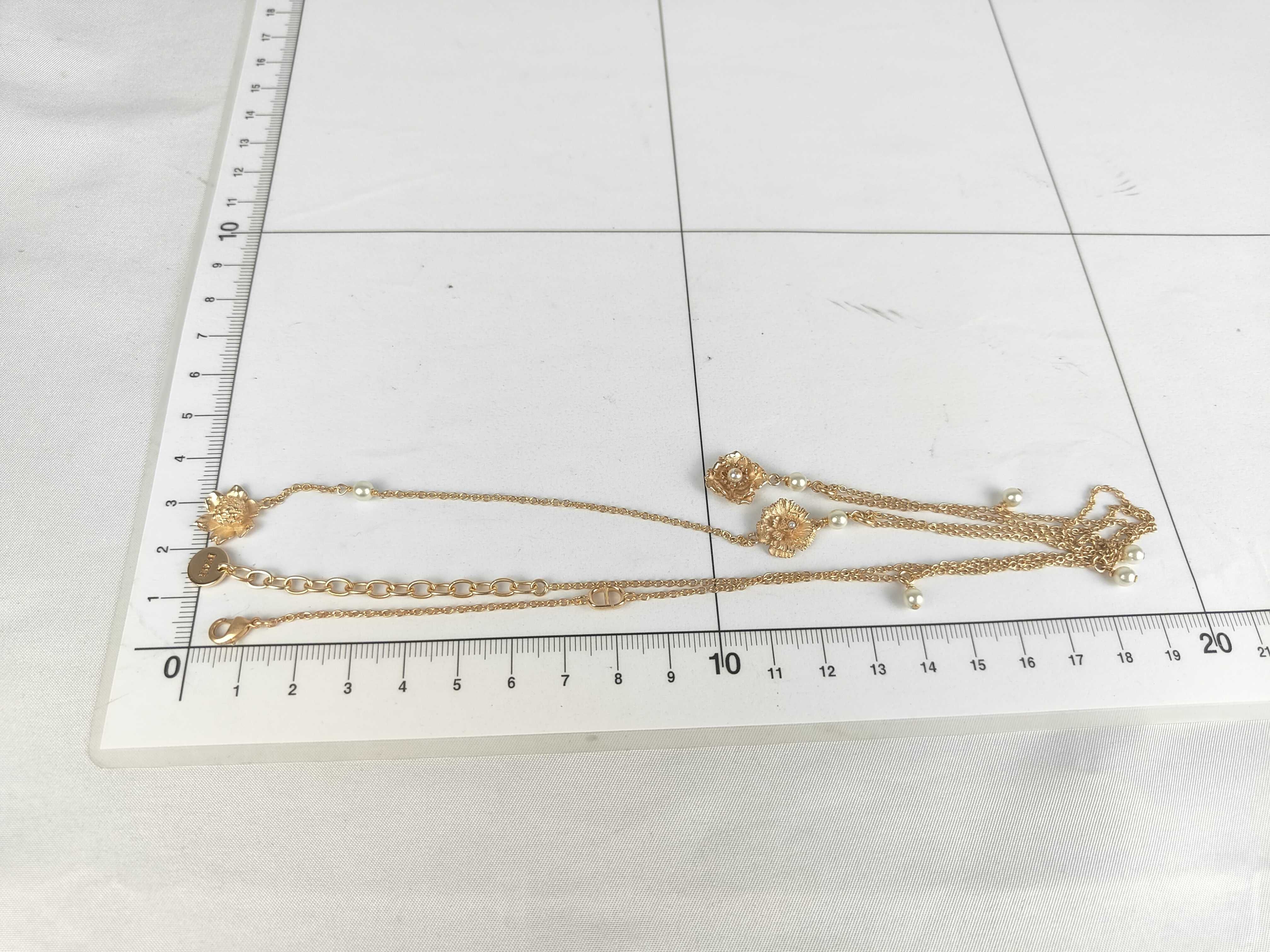 Flower Motif Pearl Necklace — view 13