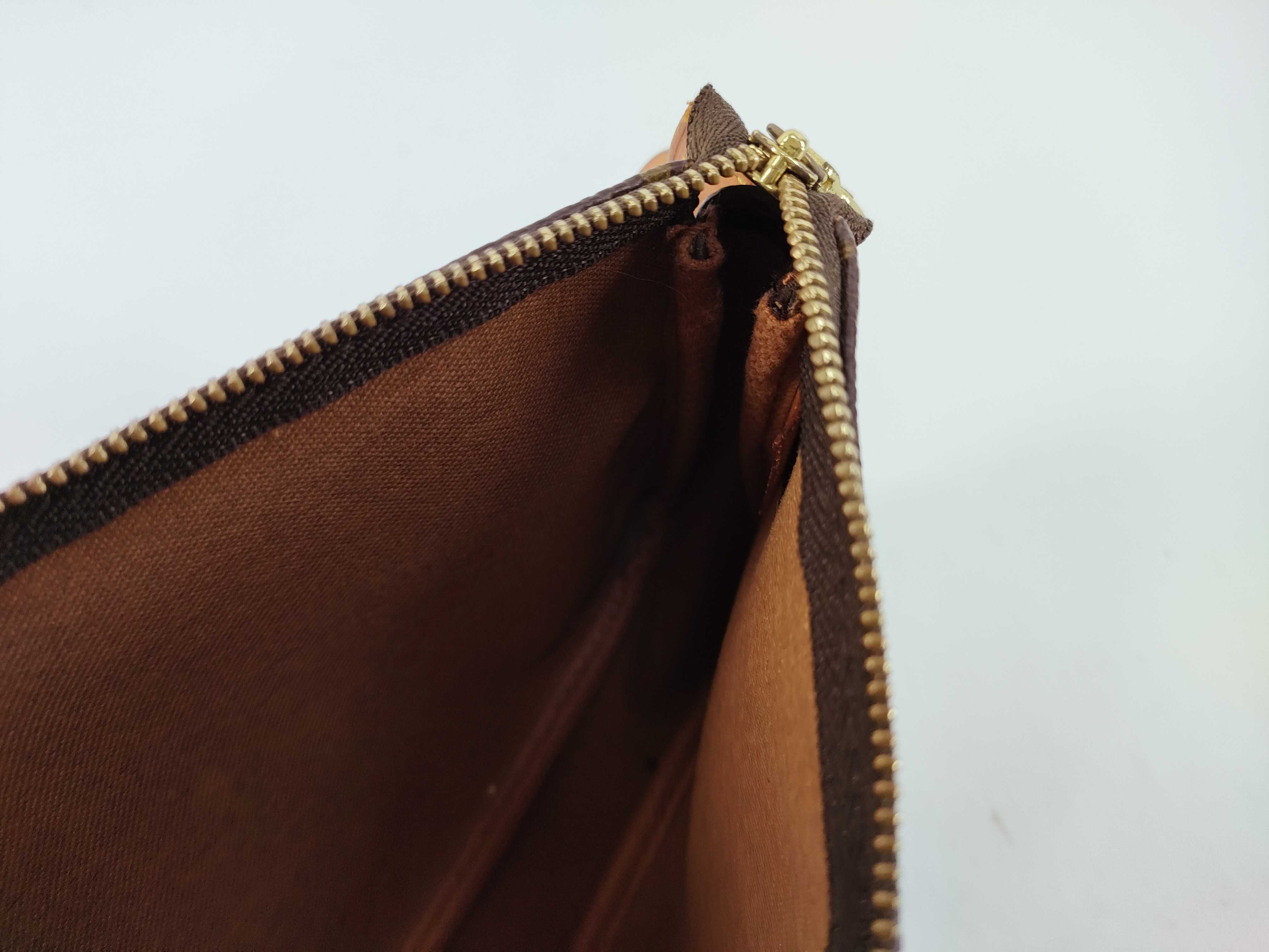 Monogram / Monogram / Pochette Accessoires (Old Model) — view 11