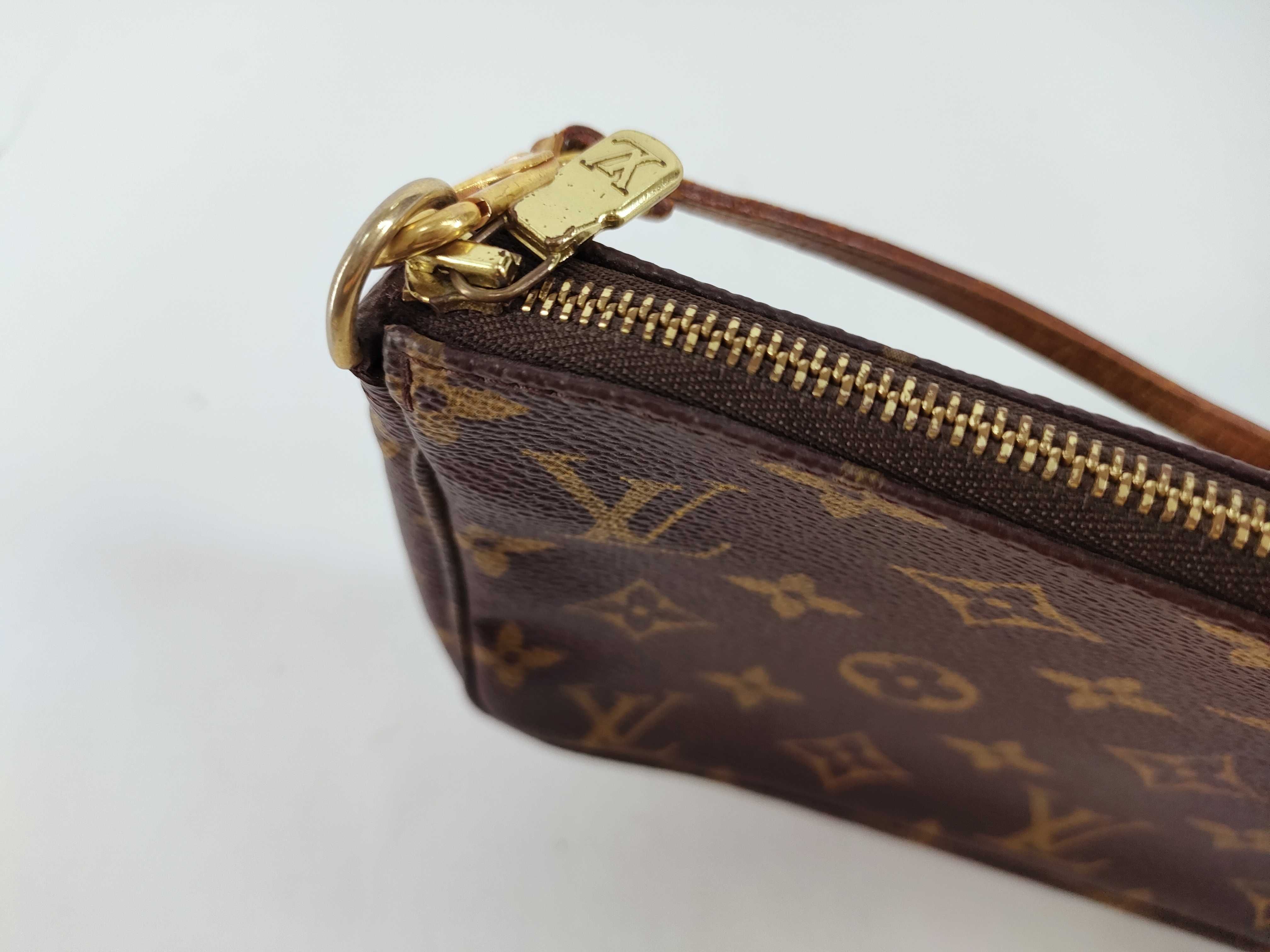 Monogram / Monogram / Pochette Accessoires (Old Model) — view 10