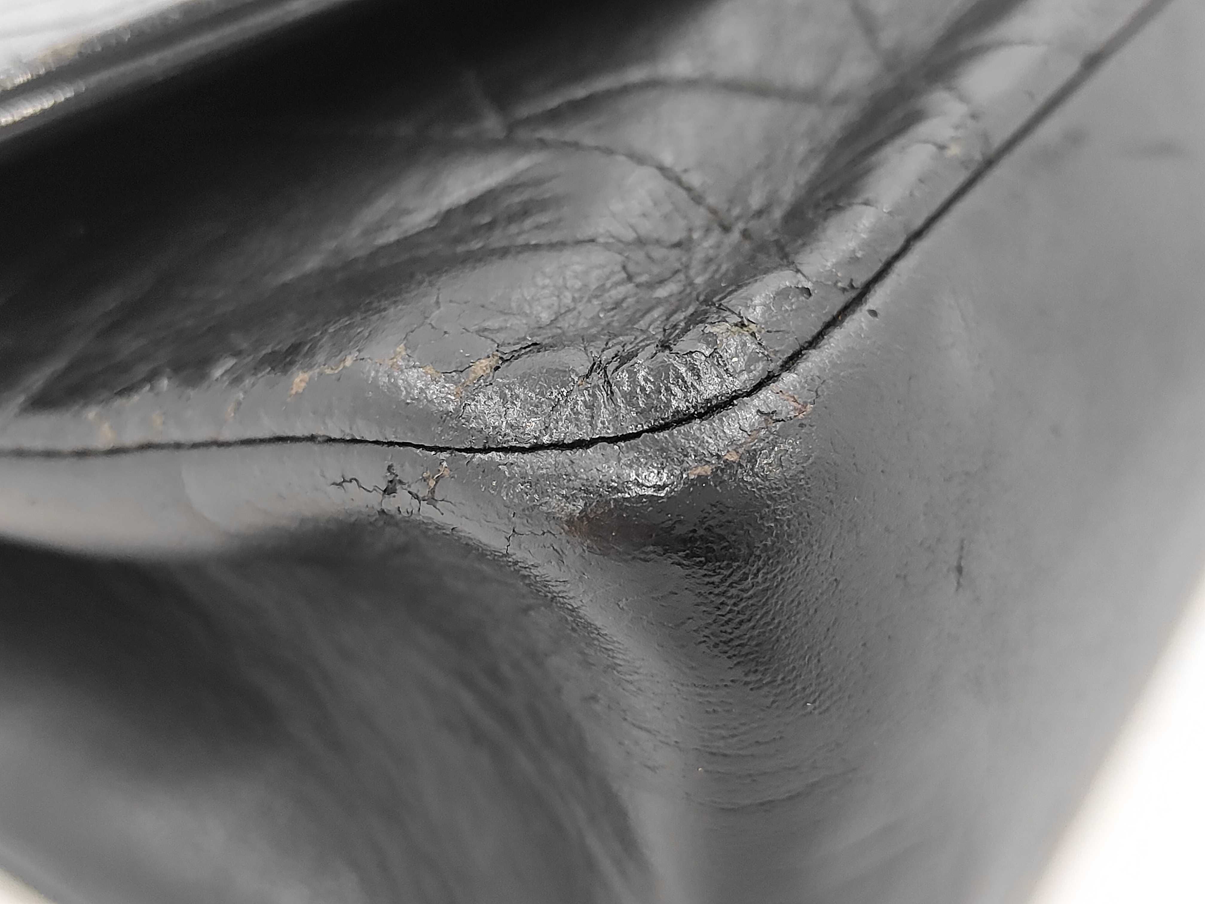 Diana Matelassé Black Gold Shoulder Bag — view 4
