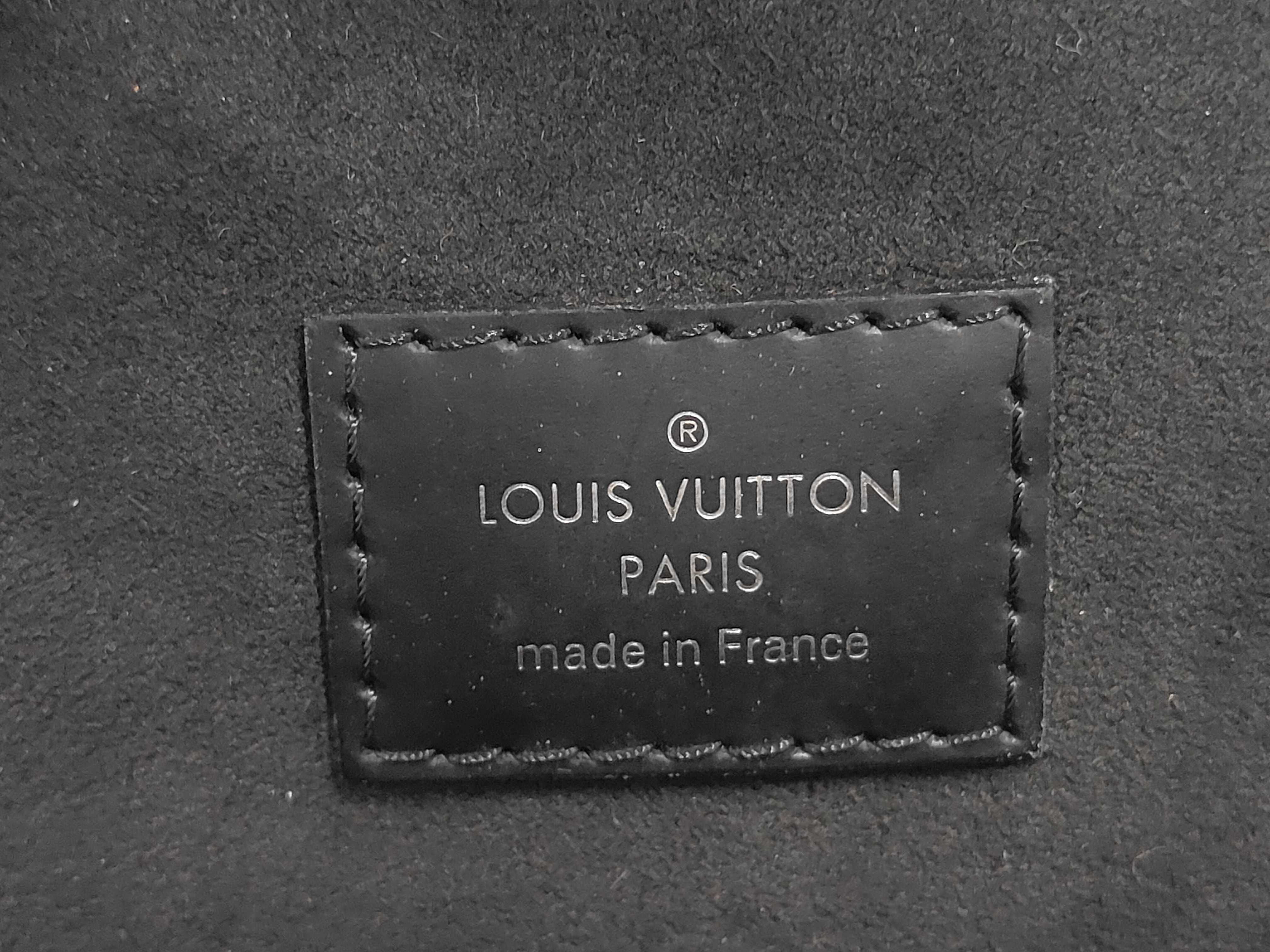 Epi Louis Vuitton Cluny MM Epi Noir M41302 Handbag — view 10