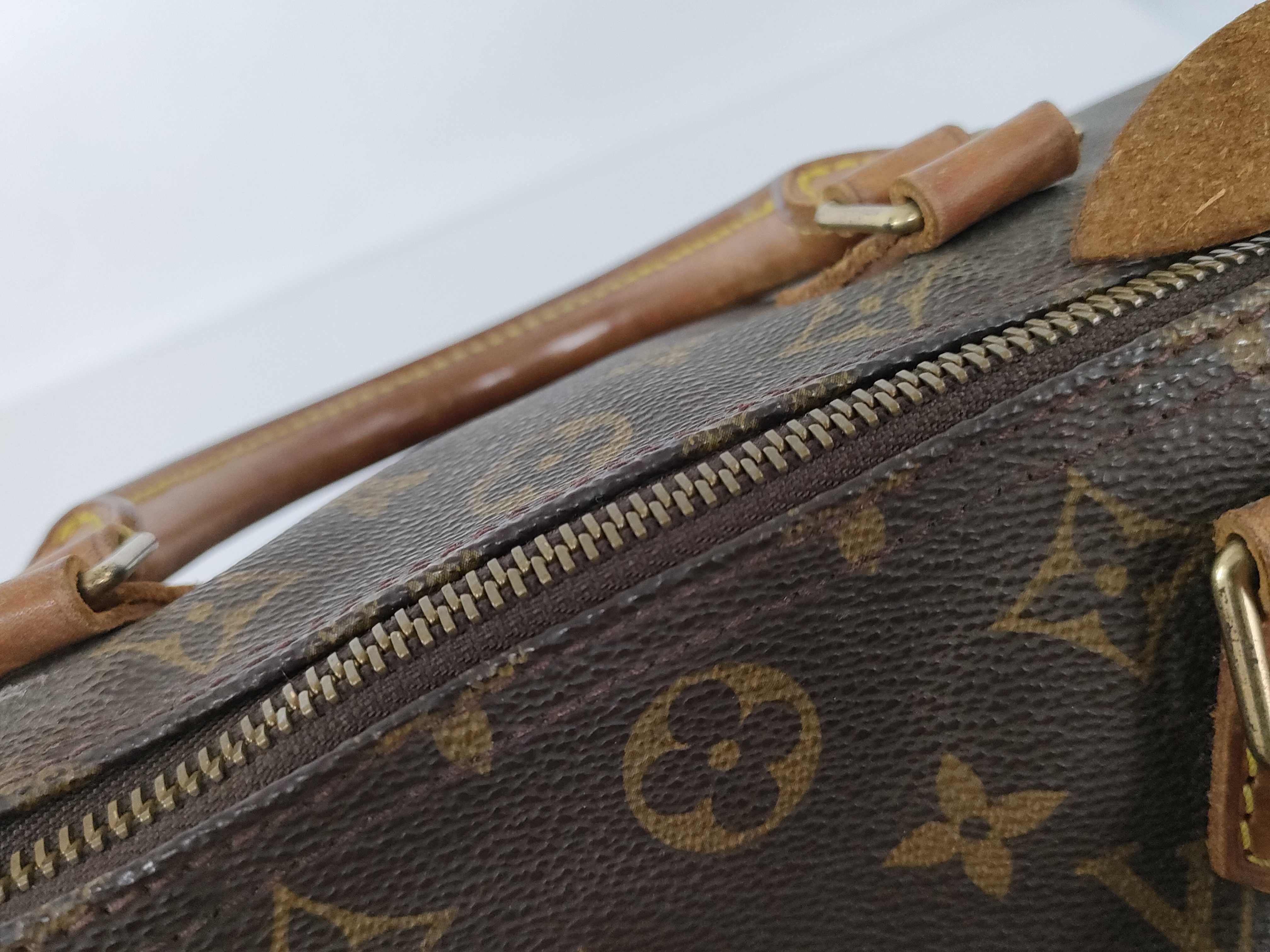Monogram Louis Vuitton Speedy Handbag — view 8