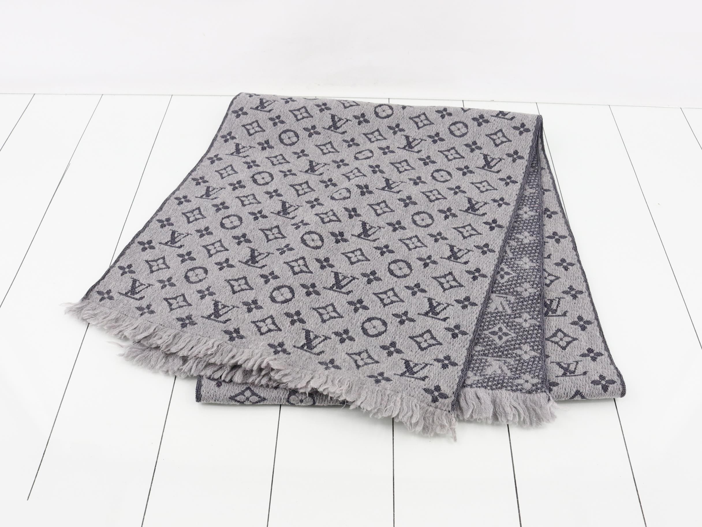 Monogram scarf, gray — view 2