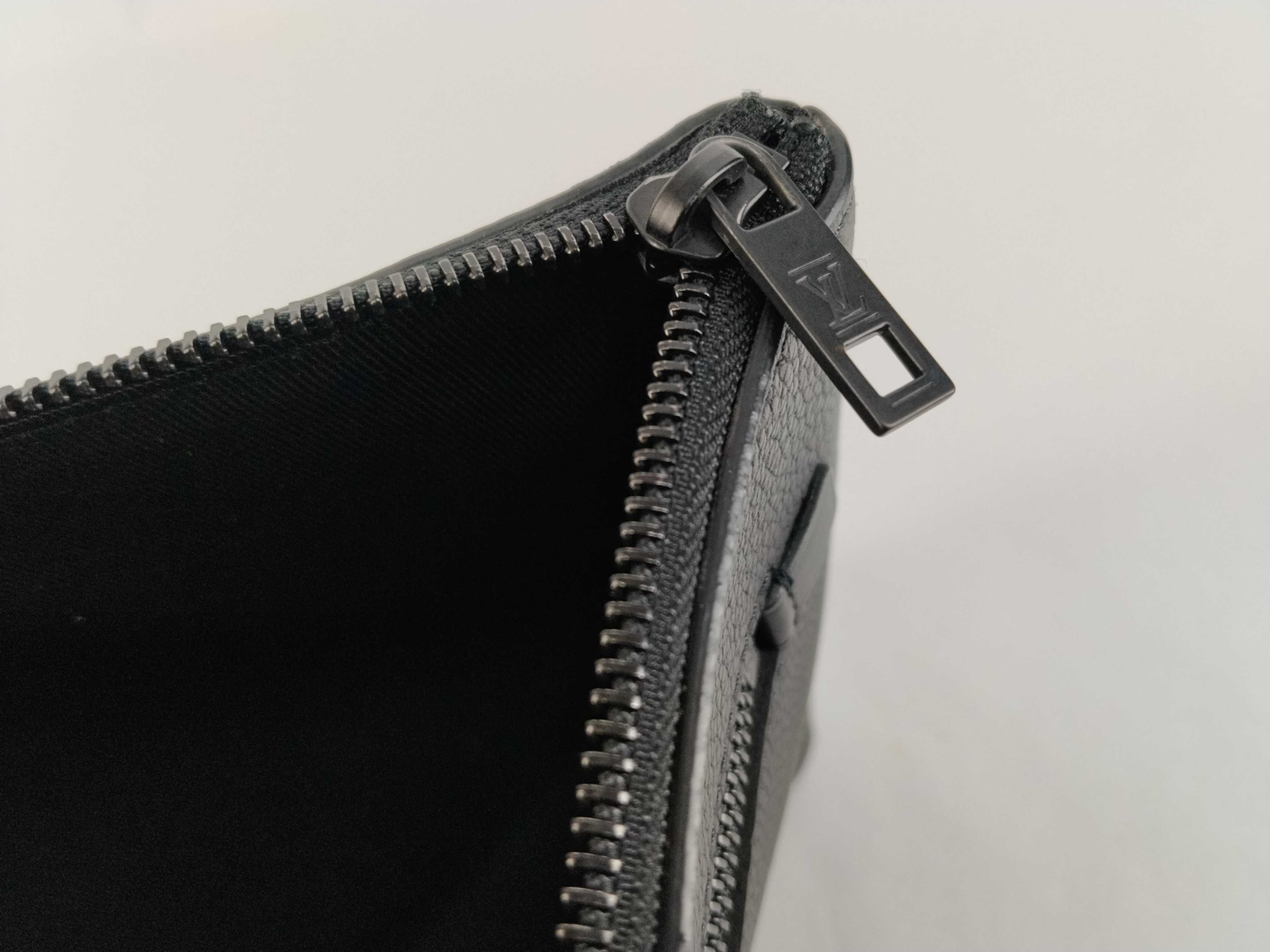 Takeoff Pouch Aerogram Noir Second Bag M69837 Accessories: Dust bag Second bag — view 12