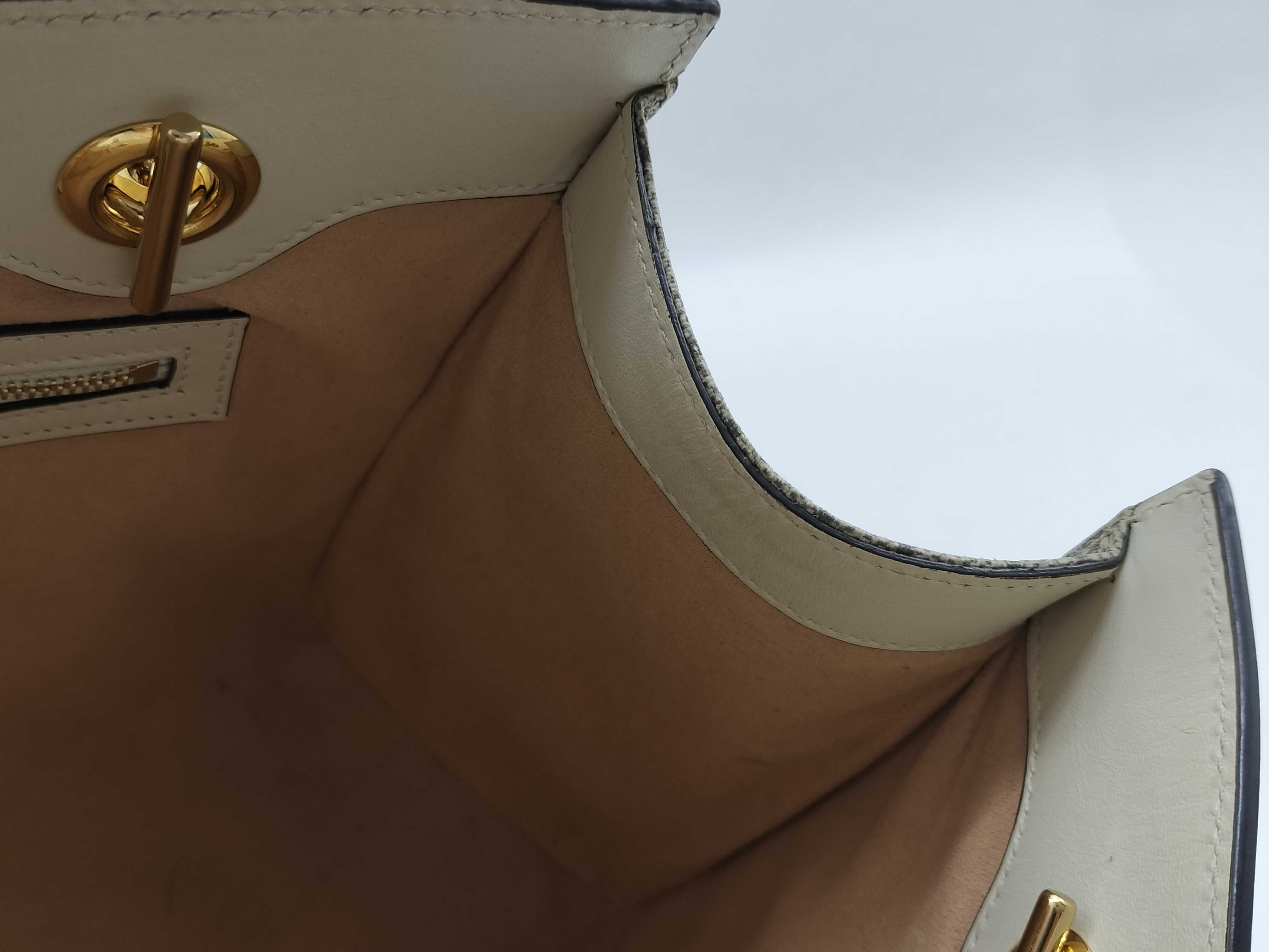 GG Supreme Padlock Chain Tote Bag GG Supreme 479197 Shoulder Bag Z11467 Shoulder Bag — view 13