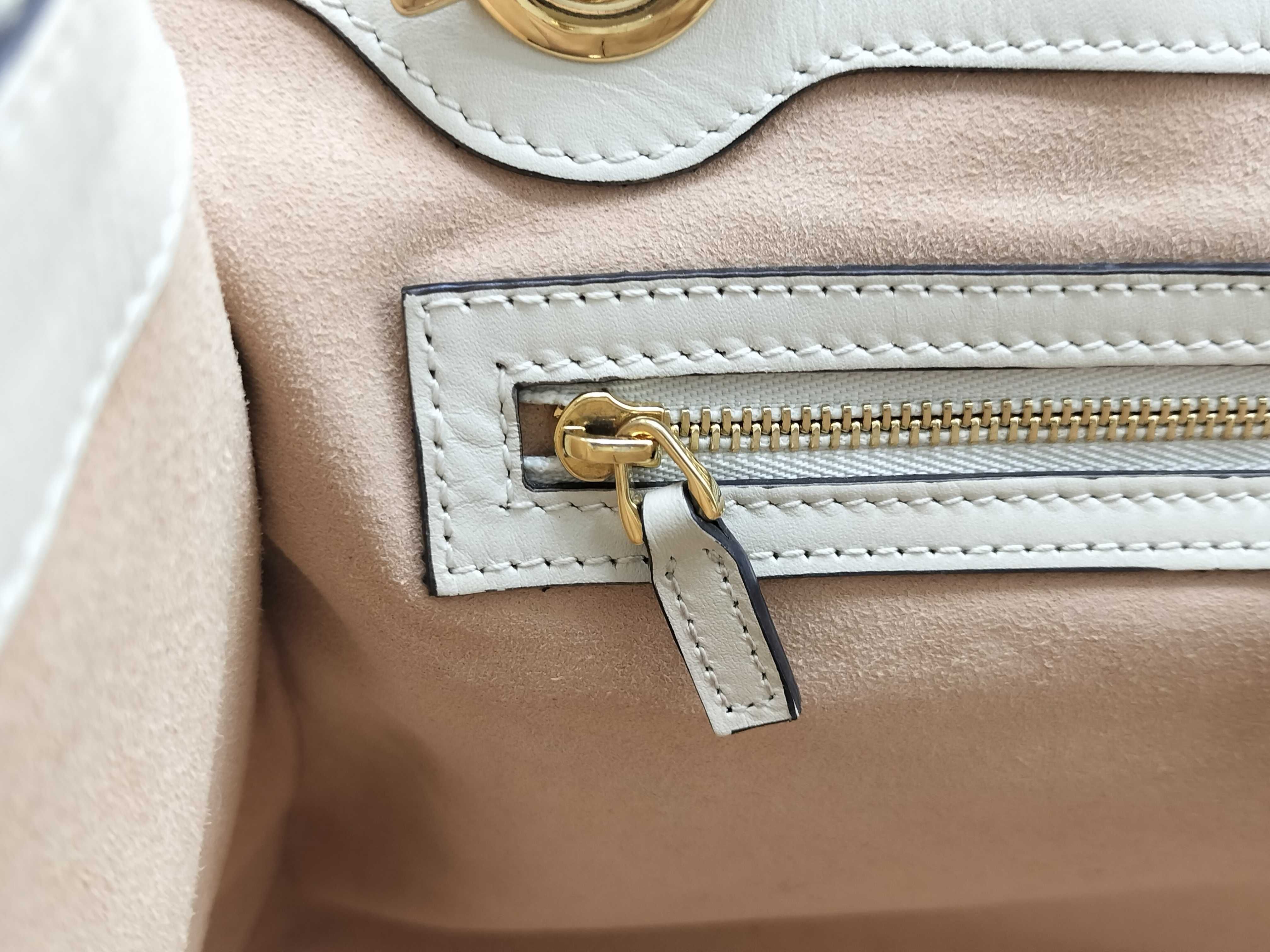 GG Supreme Padlock Chain Tote Bag GG Supreme 479197 Shoulder Bag Z11467 Shoulder Bag — view 15