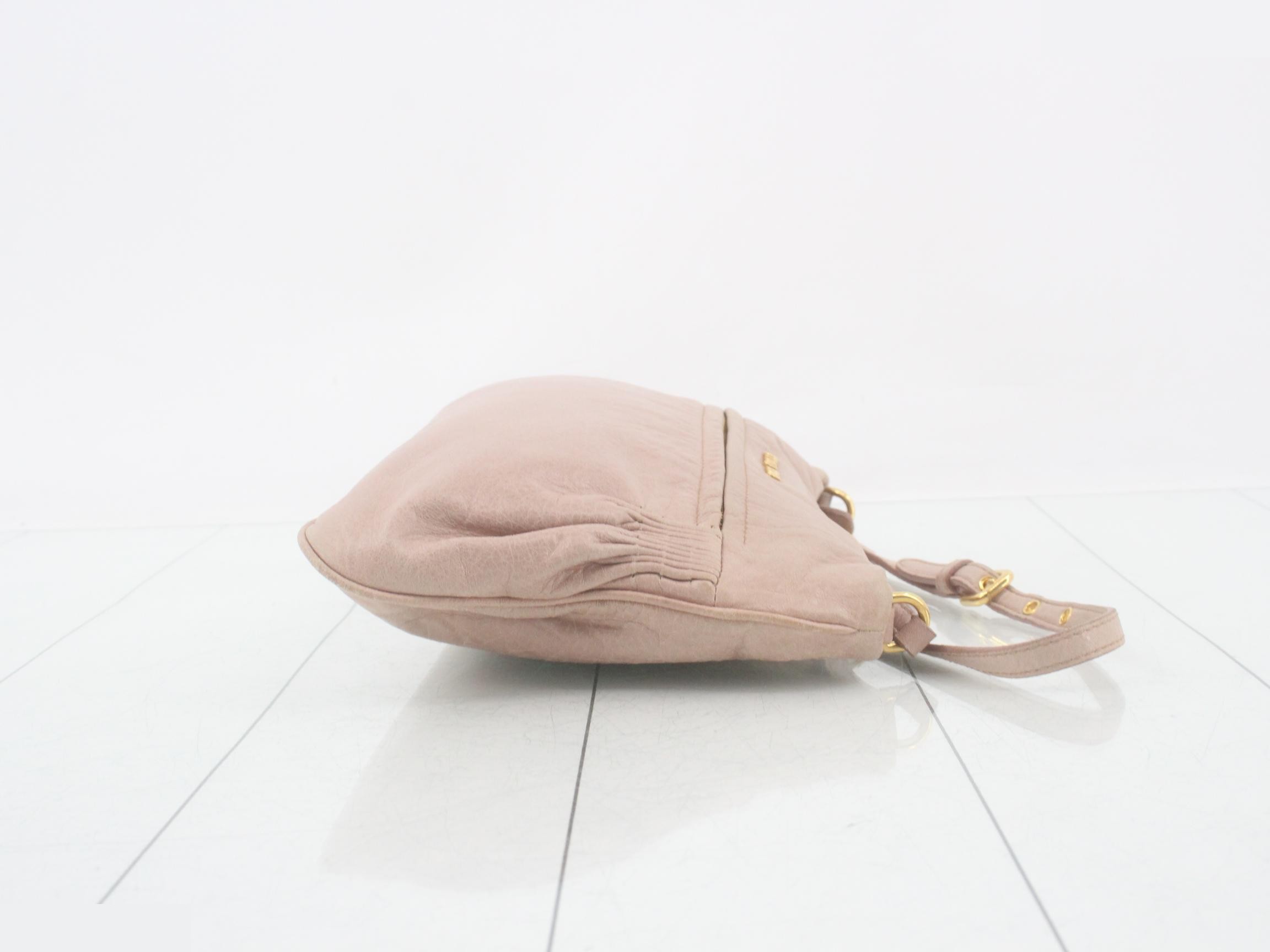 Leather shoulder bag with dust bag — view 3
