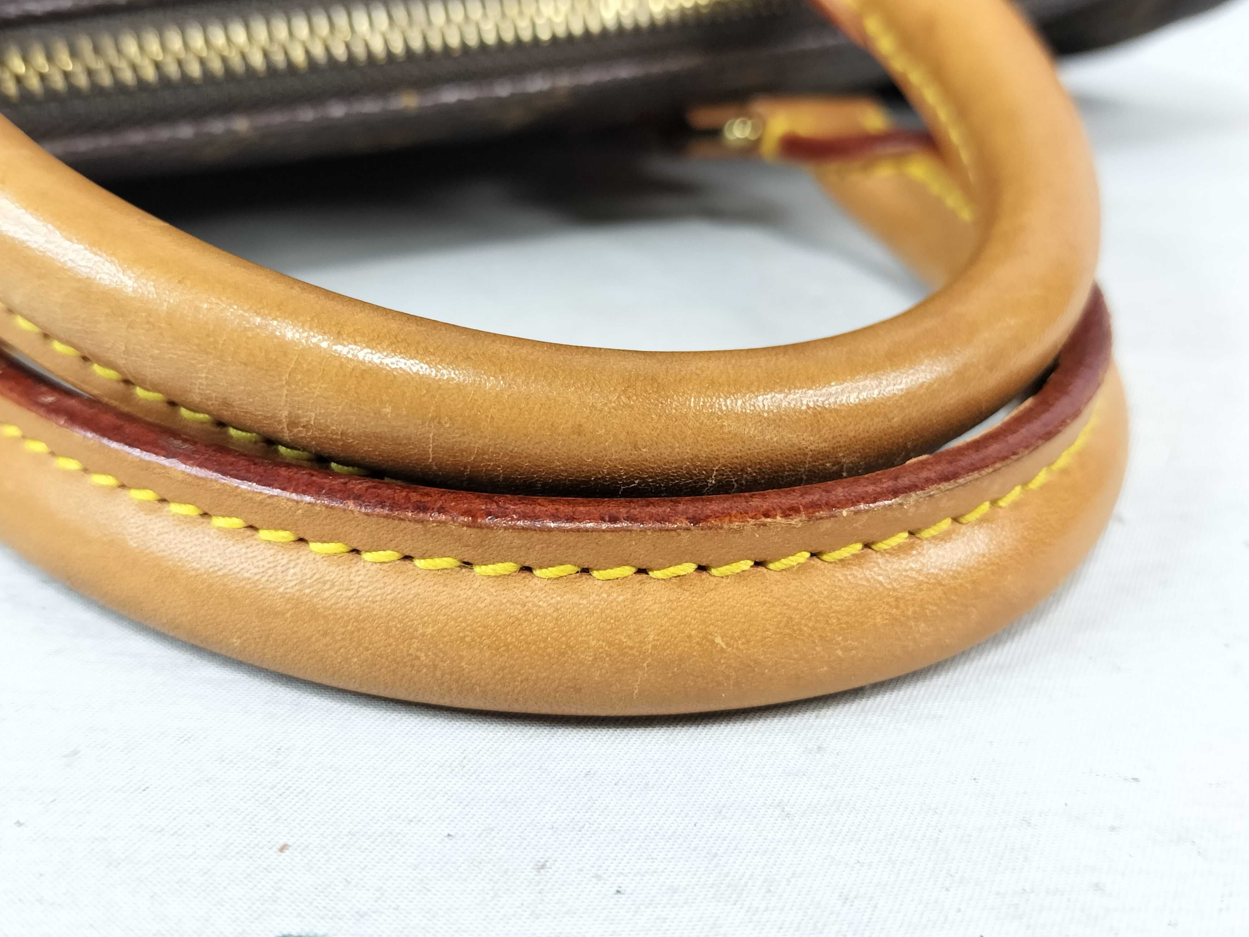 Monogram Speedy 40 SP0957 Handbag (The pull tab has been glued back on.) — view 4
