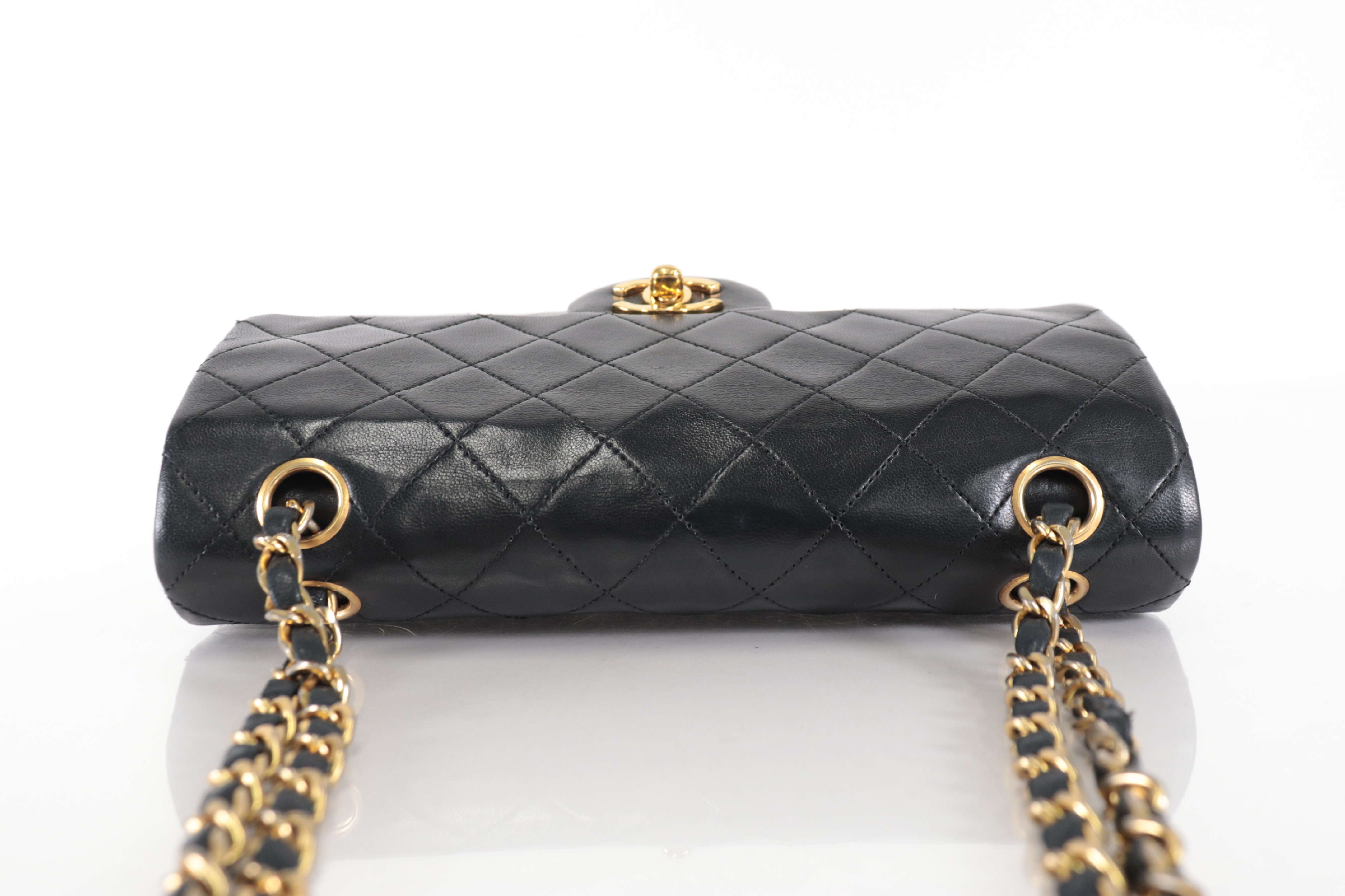 W-Flap 23 Lambskin Chain Shoulder Bag (Serial No. 3) — view 6