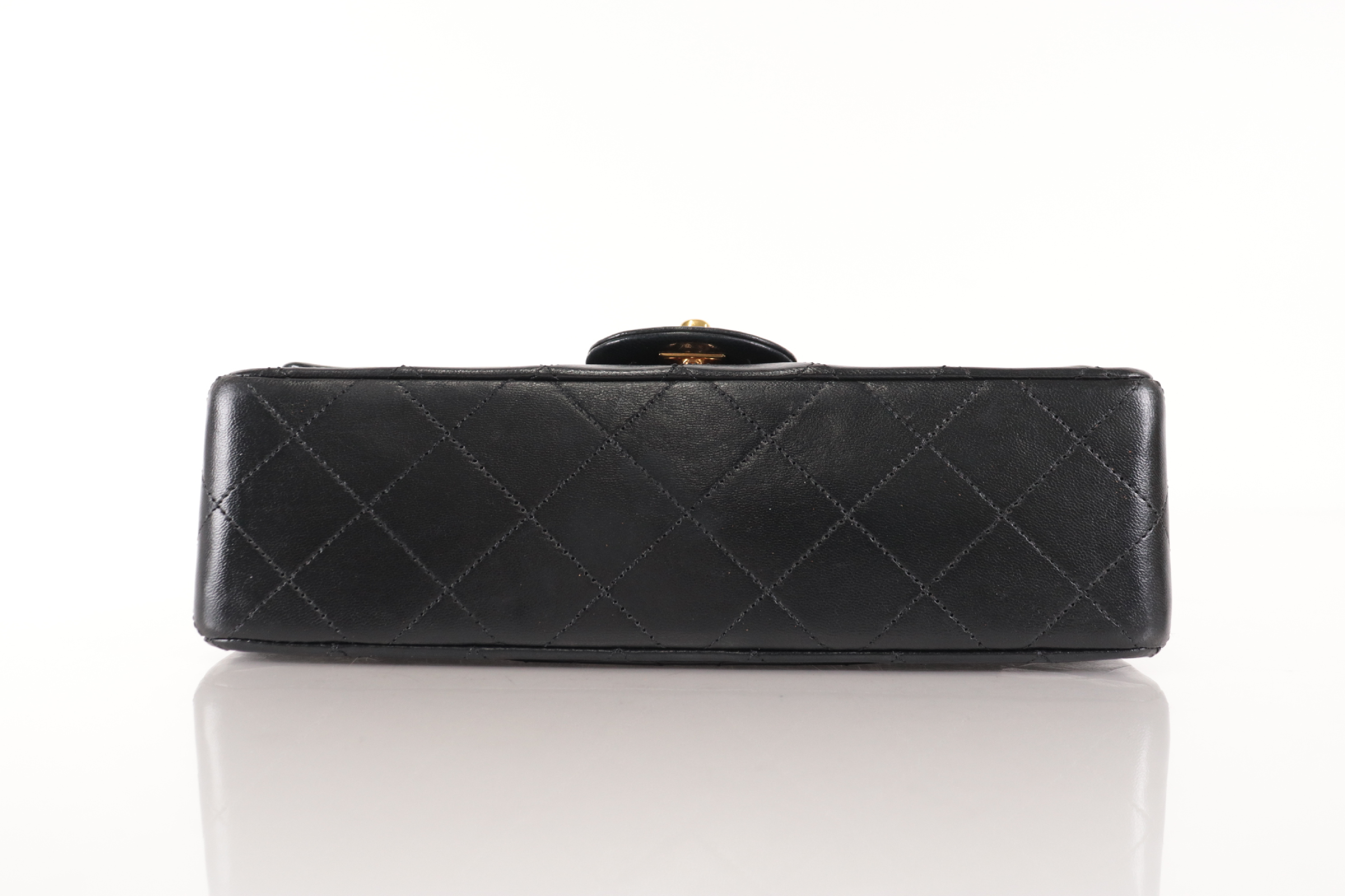 W-Flap 23 Lambskin Chain Shoulder Bag (Serial No. 3) — view 7