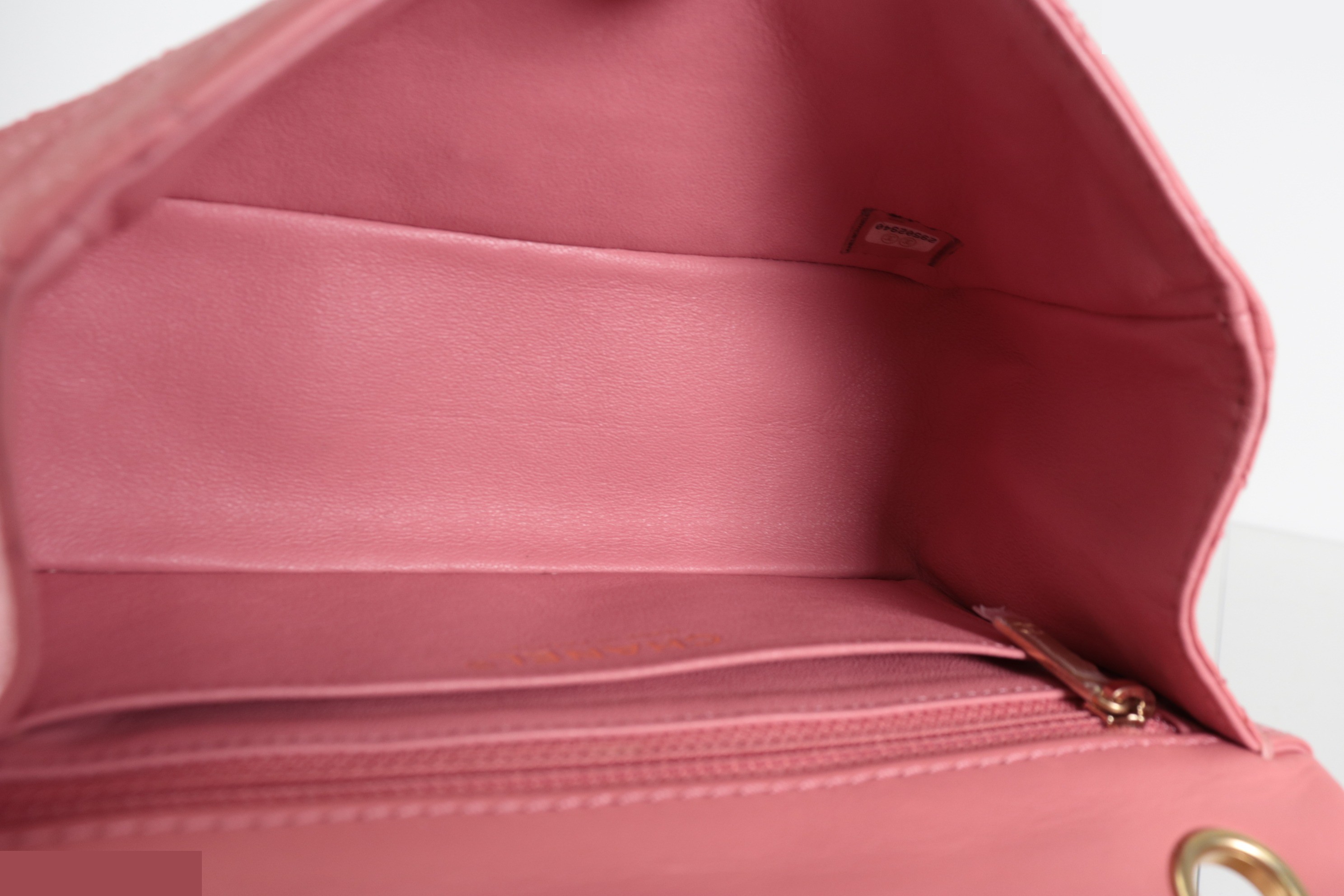 2.55 Leather chain shoulder bag, pink, item number 29 — view 9