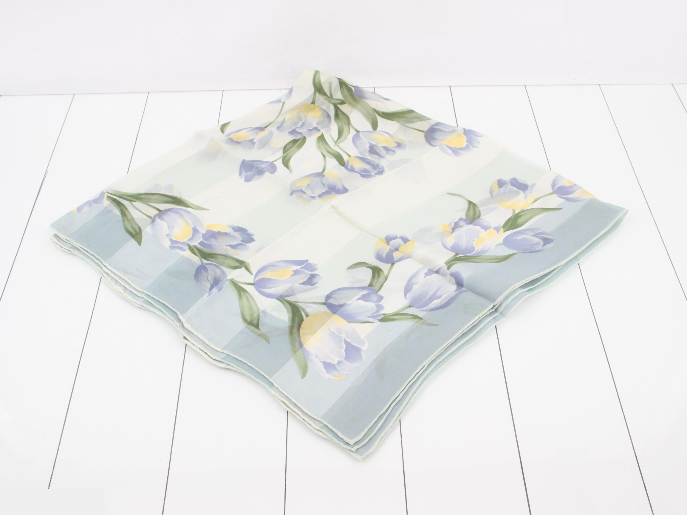 scarf — view 2