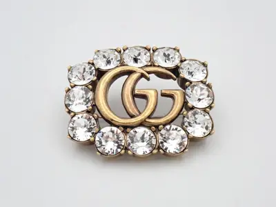 Brooch, 37.3g