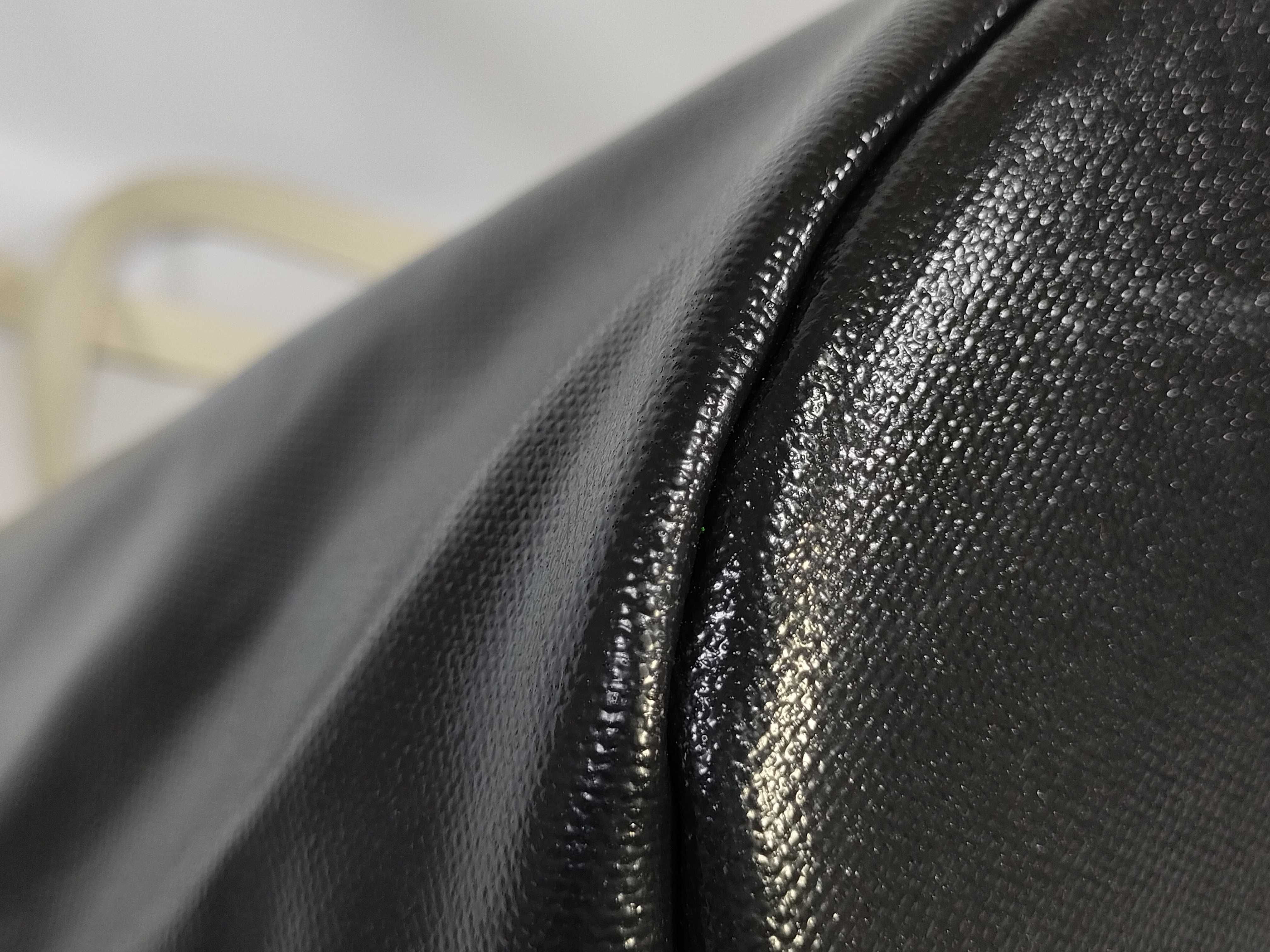Blue Label Leather Tote Bag — view 6