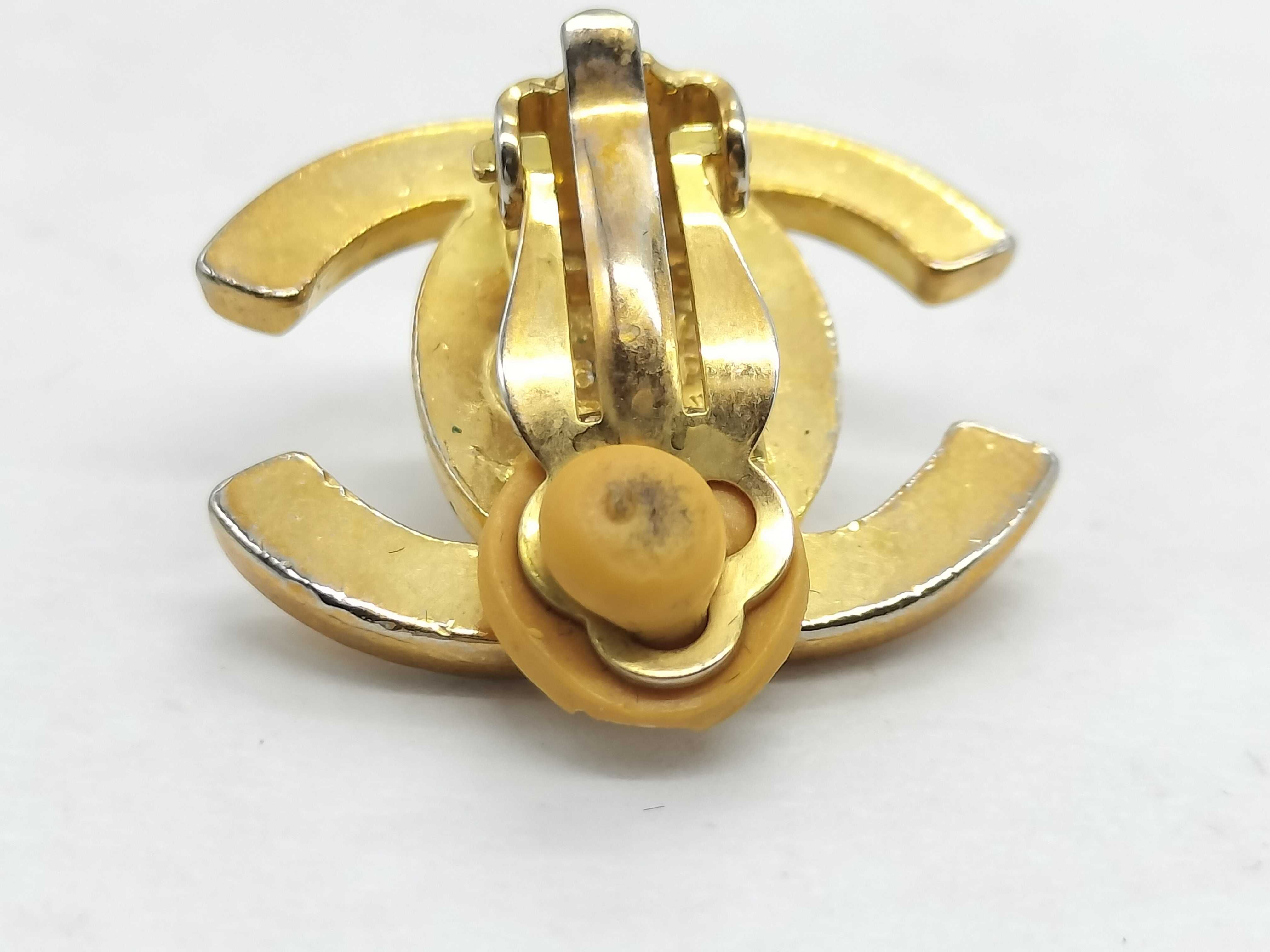 96P Turnlock Earrings — view 8