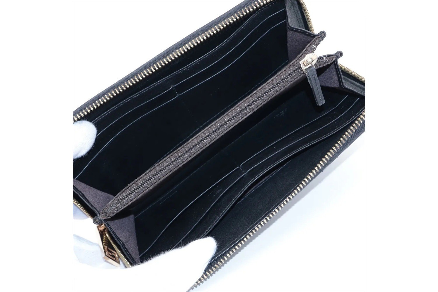Leather long wallet, round zipper — view 3