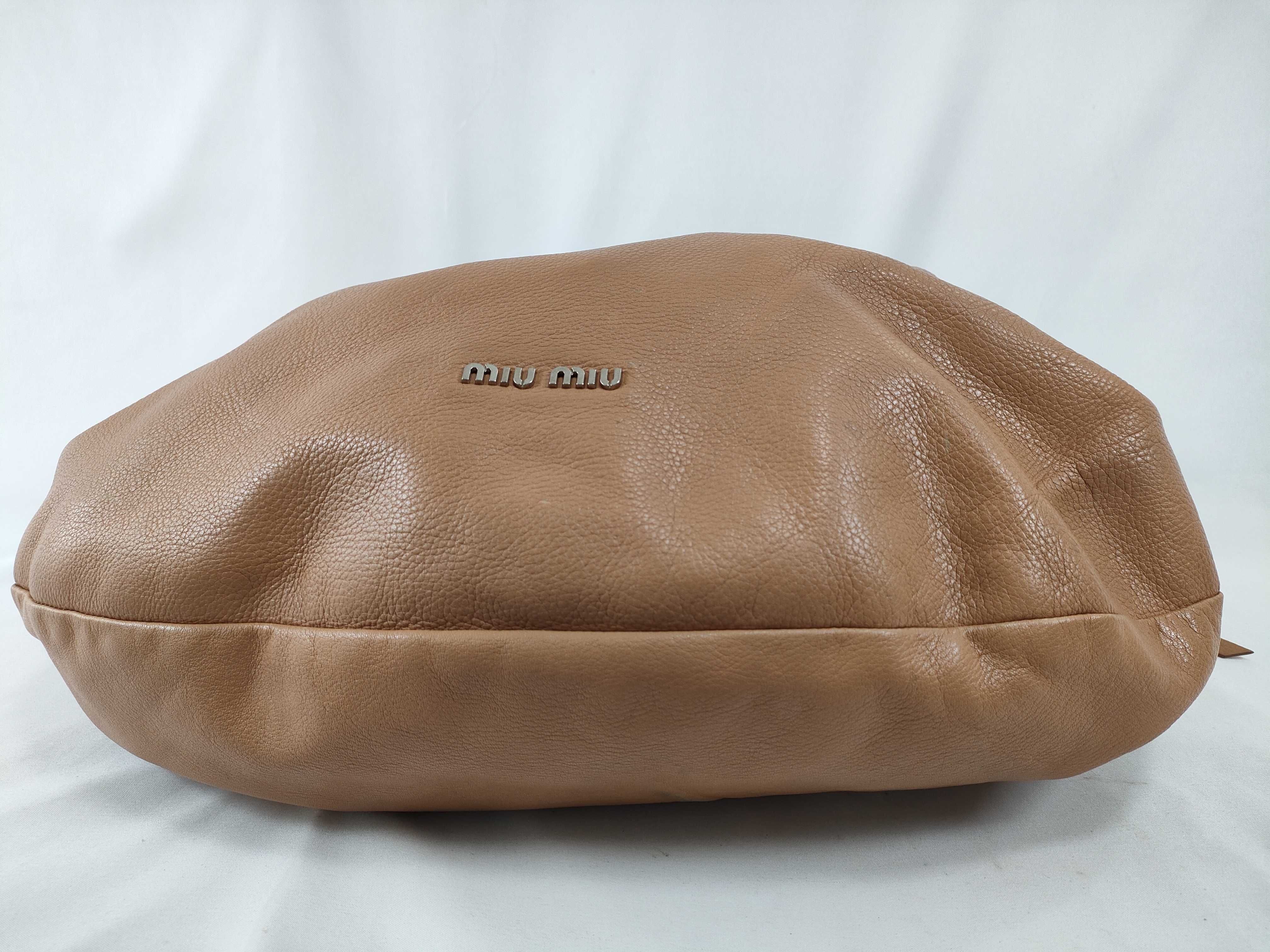 Leather Hobo Shoulder Bag (2-Way Shoulder Bag) — view 9