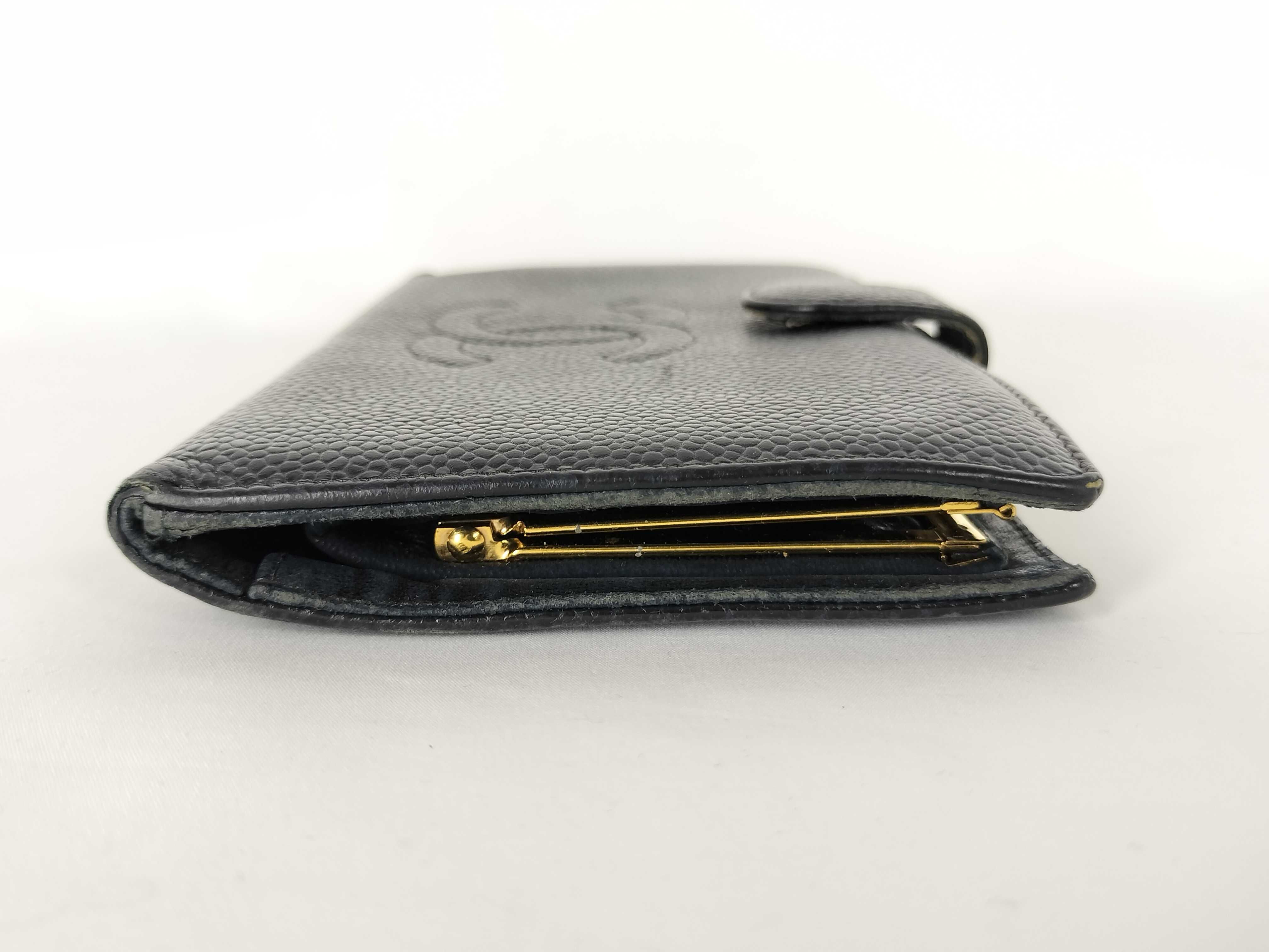 Caviar Skin Coco Mark Clasp Long Wallet — view 15