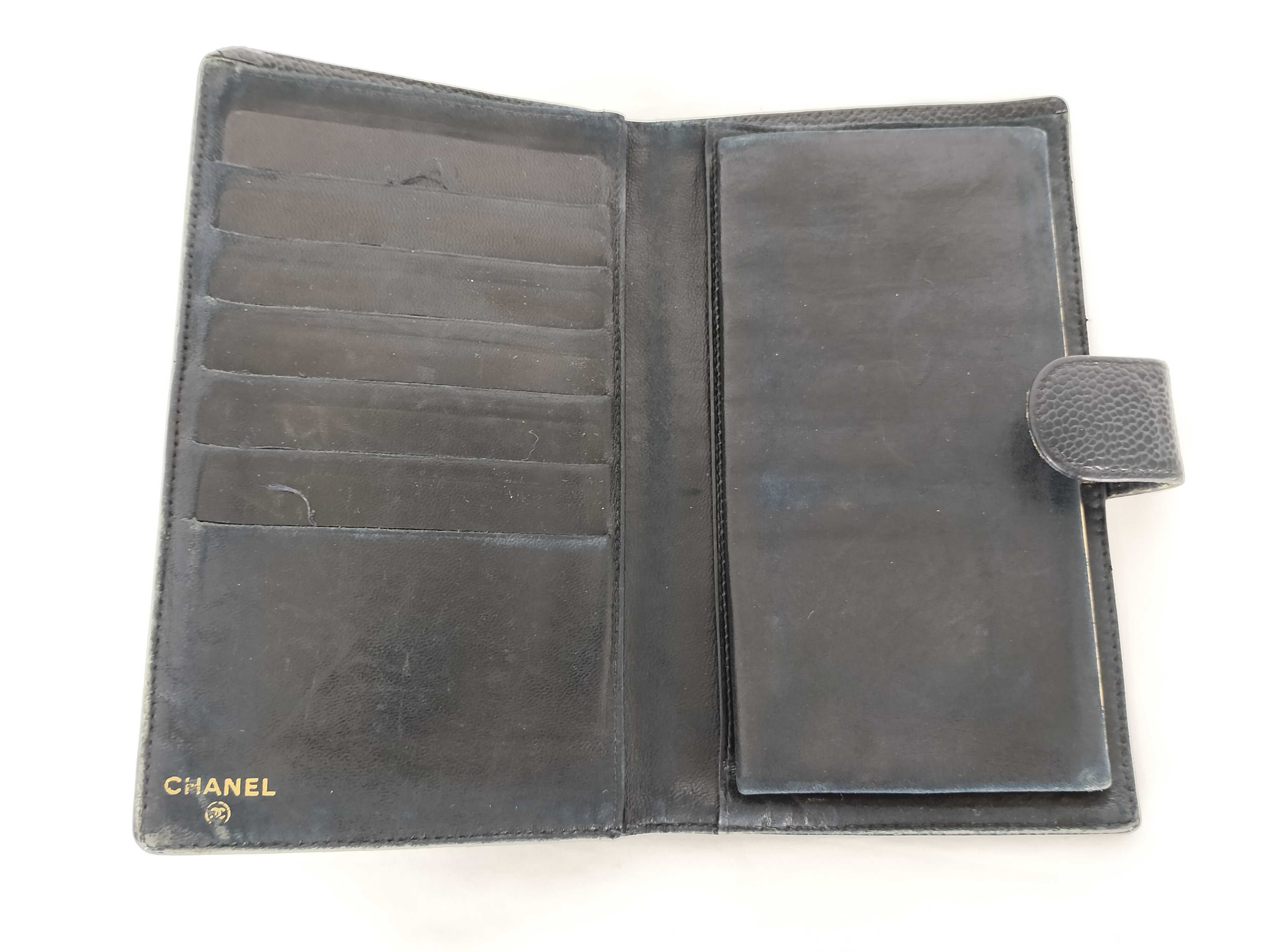 Caviar Skin Coco Mark Clasp Long Wallet — view 4