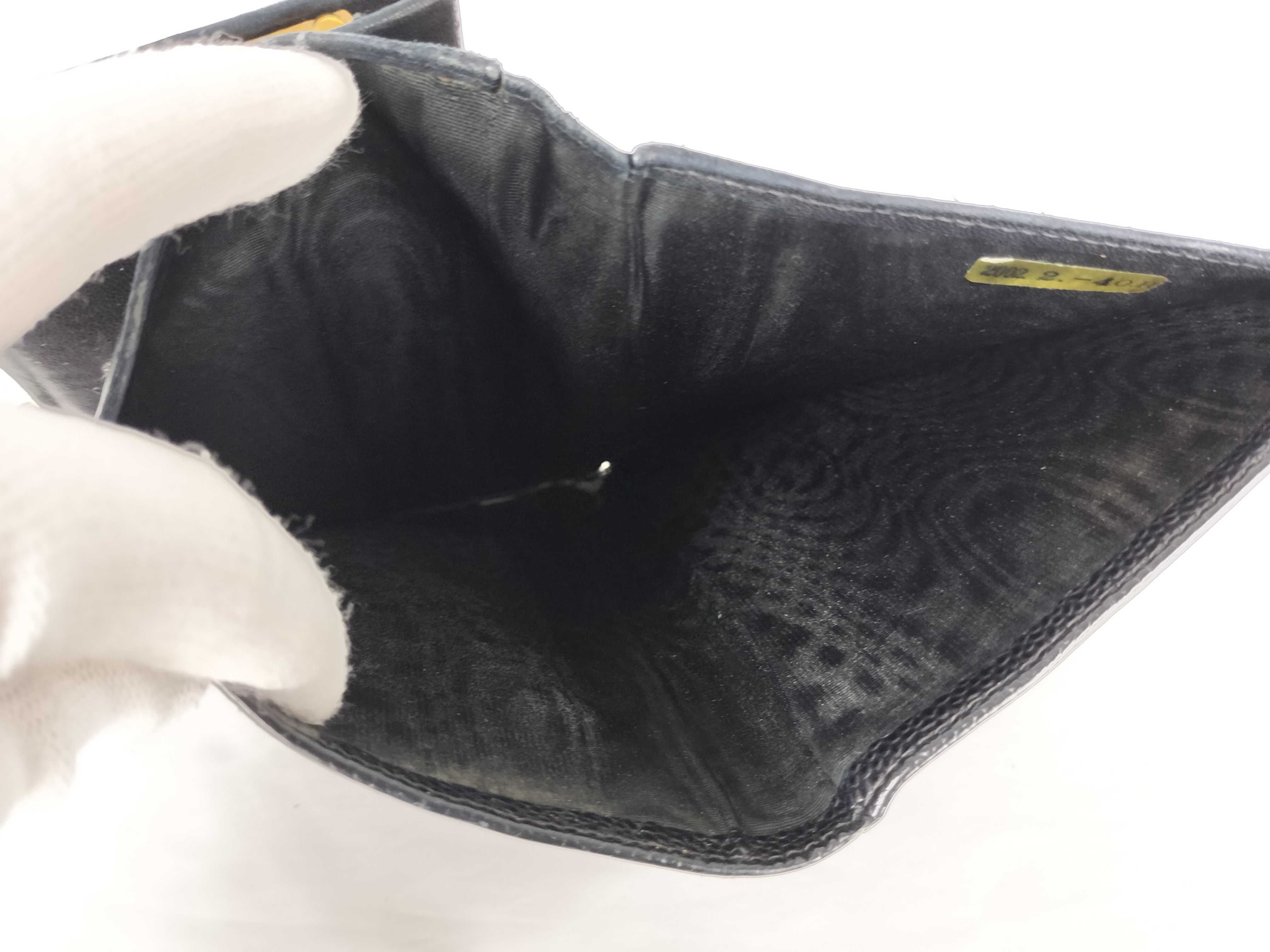 Caviar Skin Coco Mark Clasp Long Wallet — view 6