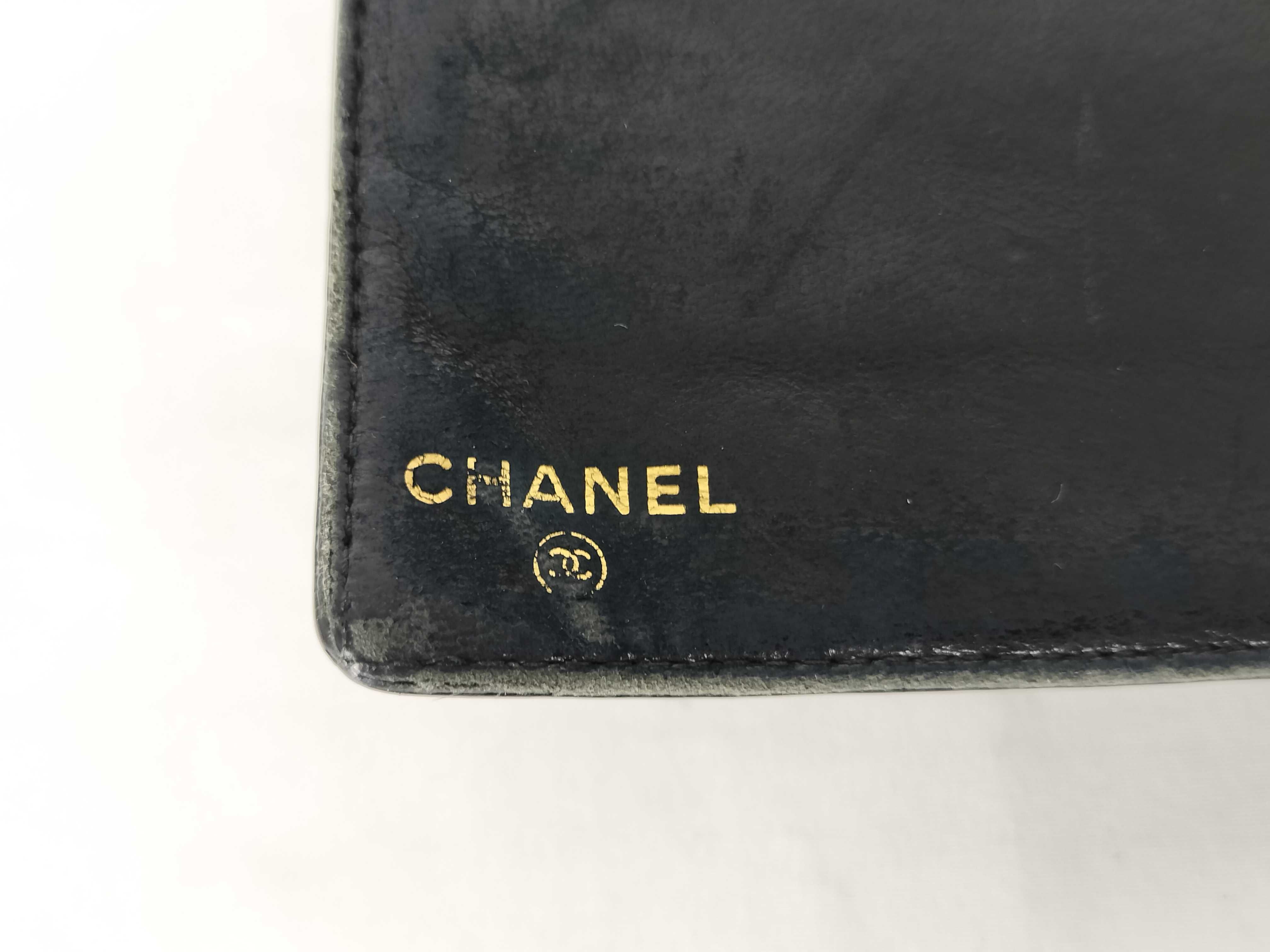Caviar Skin Coco Mark Clasp Long Wallet — view 7