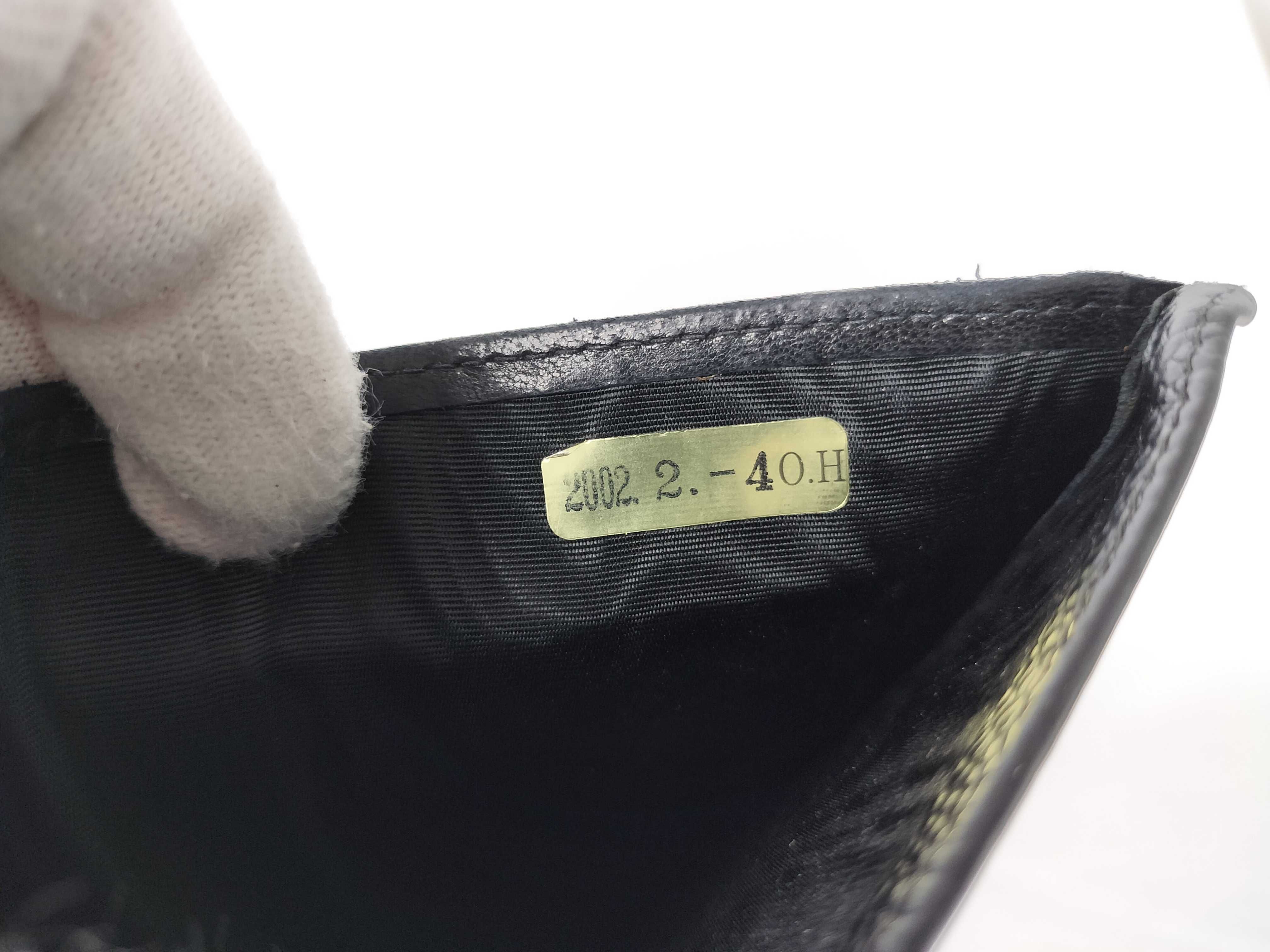Caviar Skin Coco Mark Clasp Long Wallet — view 9
