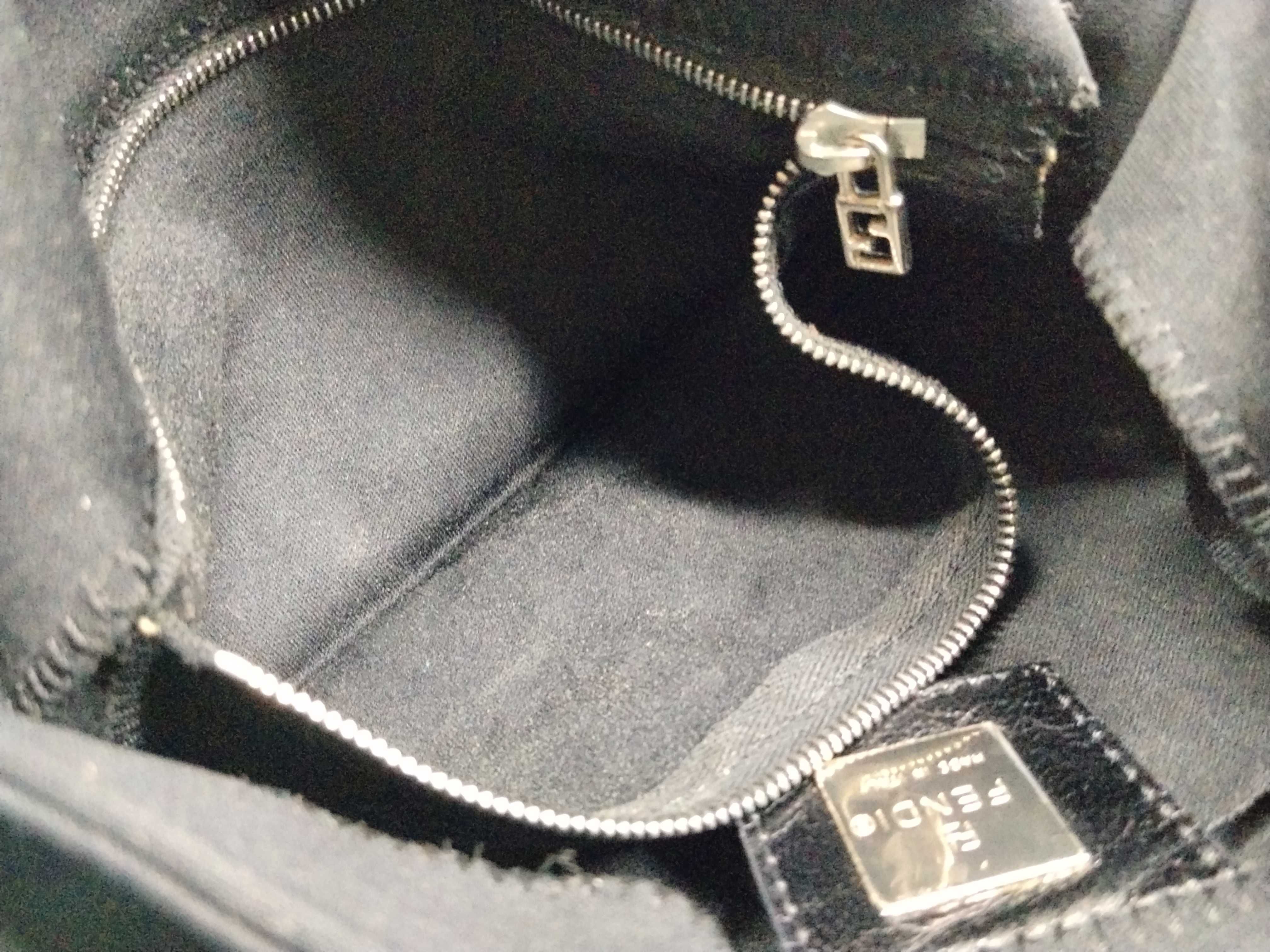 Mamma Bucket Black Cotton Jersey Shoulder Bag — view 12