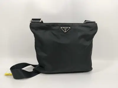 Nylon Shoulder Bag / Black