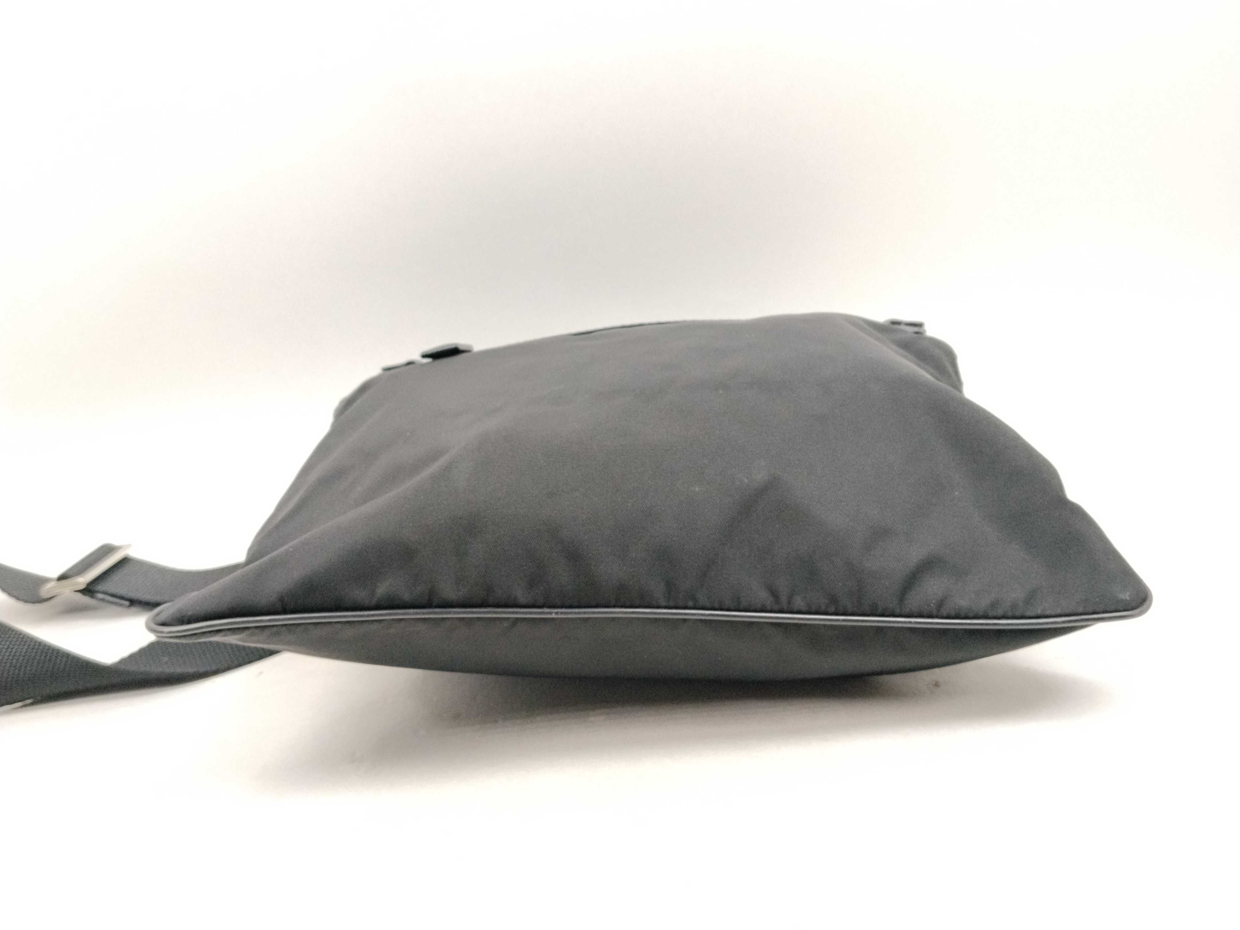 Nylon Shoulder Bag / Black — view 3