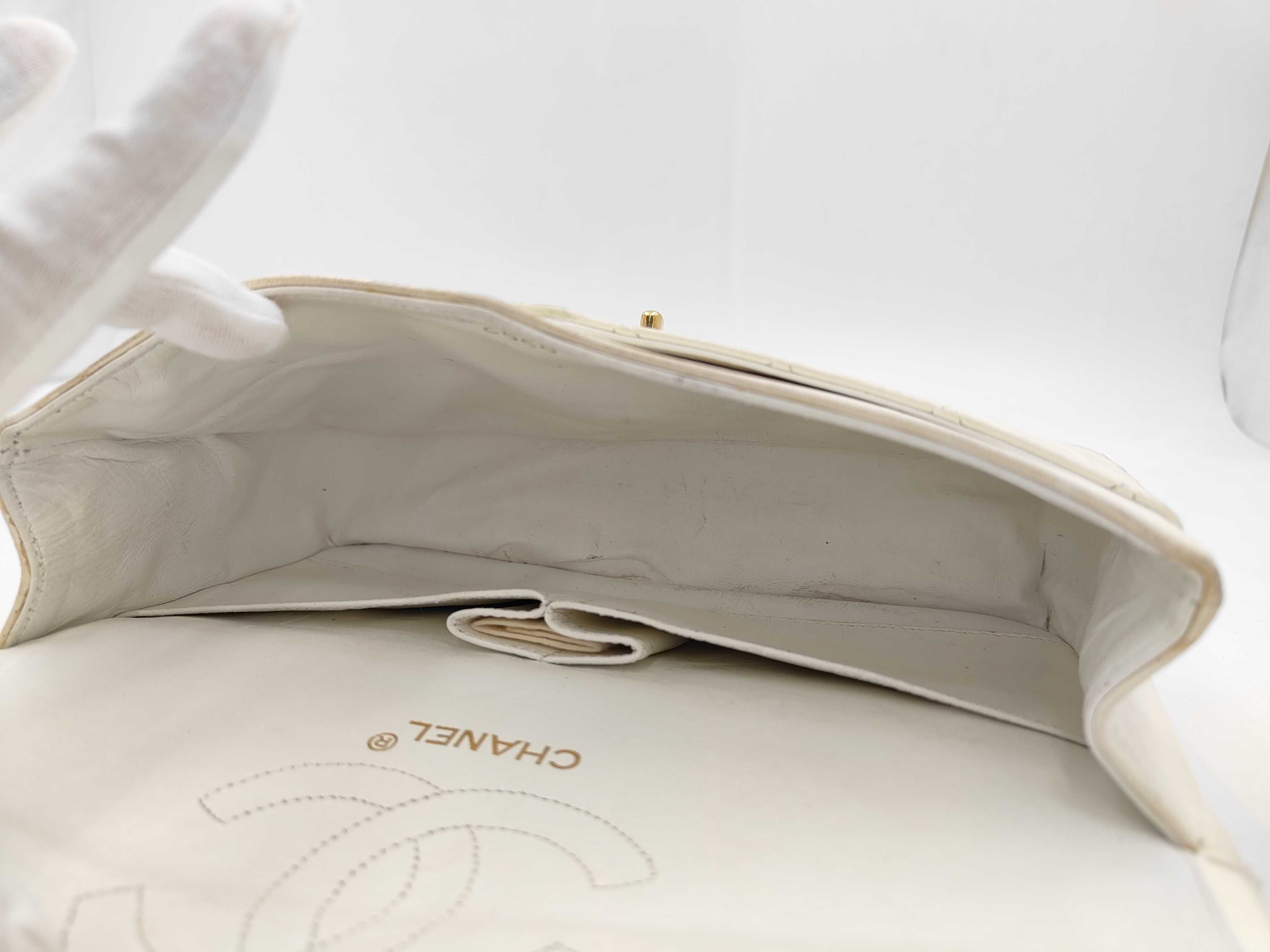 Double Flap Shoulder Bag White Shoulder Bag — view 12