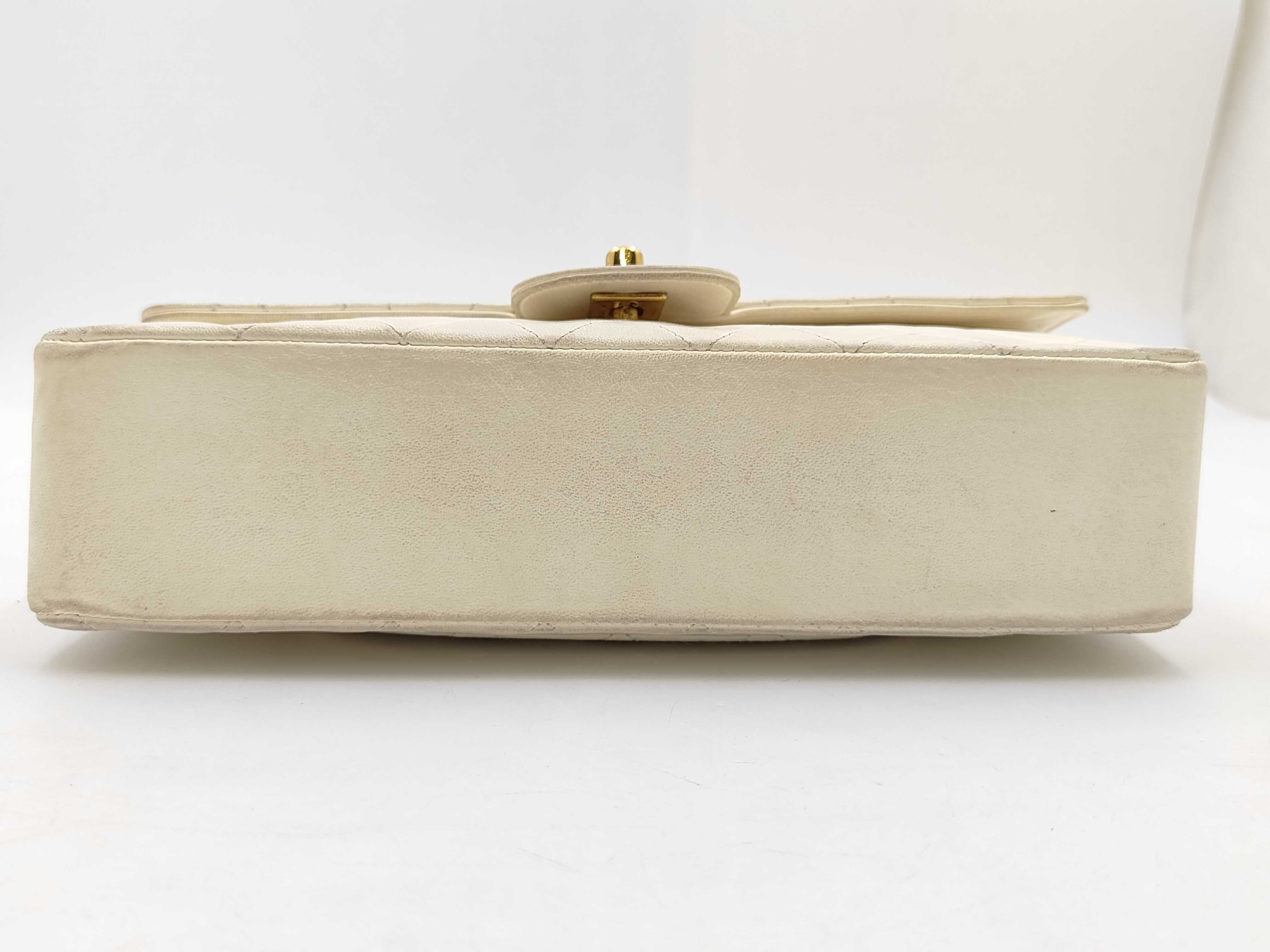 Double Flap Shoulder Bag White Shoulder Bag — view 5