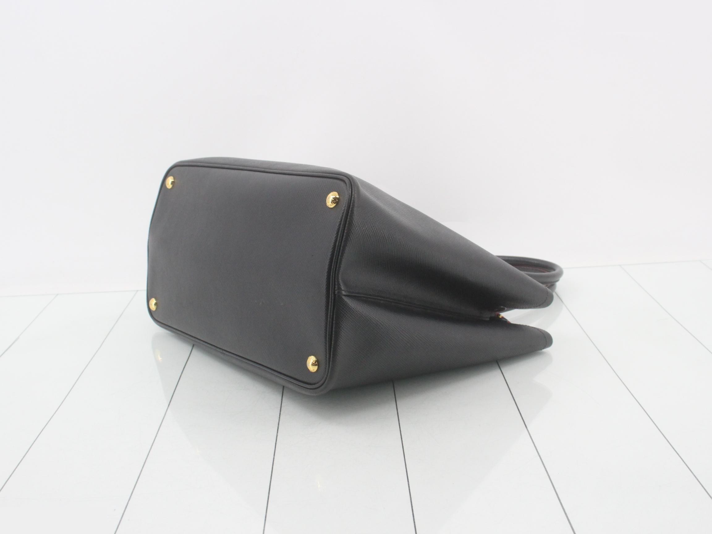 Doublé Saffiano Shoulder Bag — view 6