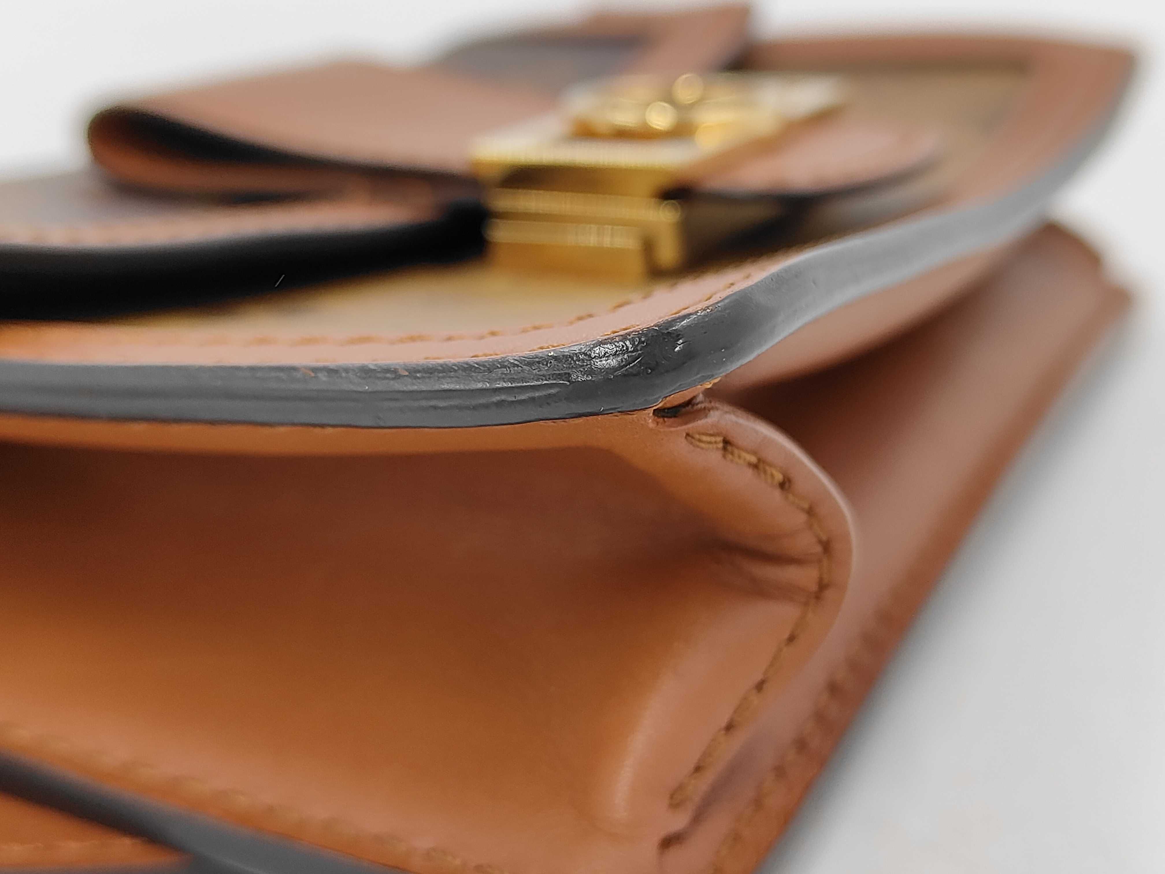 LV M44586 Shoulder Bag — view 4