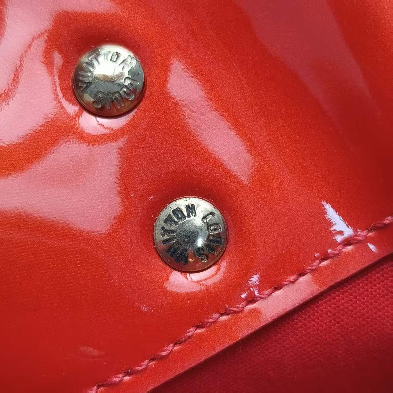 【*Shipped from: China*】LOUIS VUITTON Patent Leather Handbag — view 15