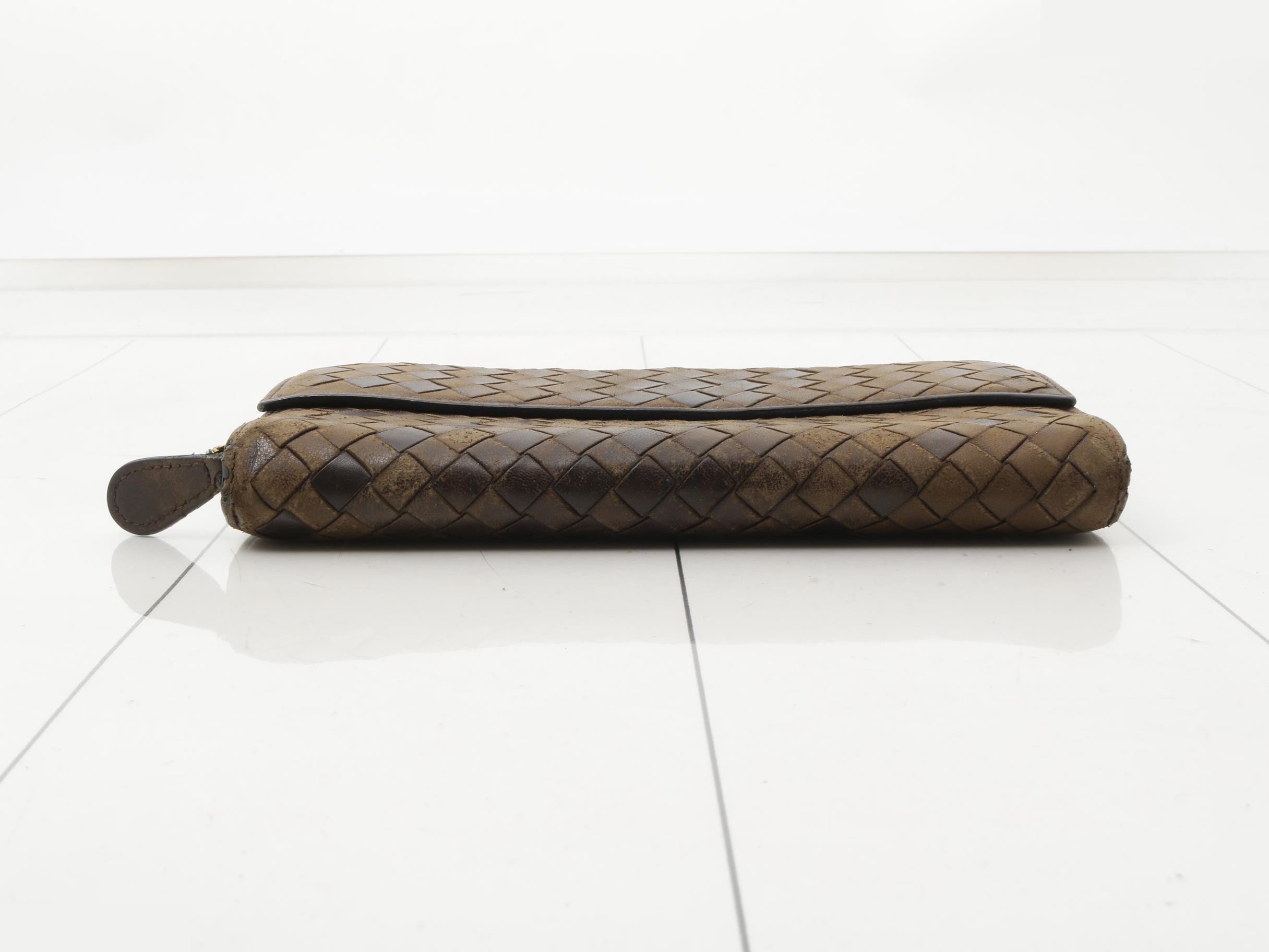Intrecciato Leather Bi-fold Long Wallet — view 3