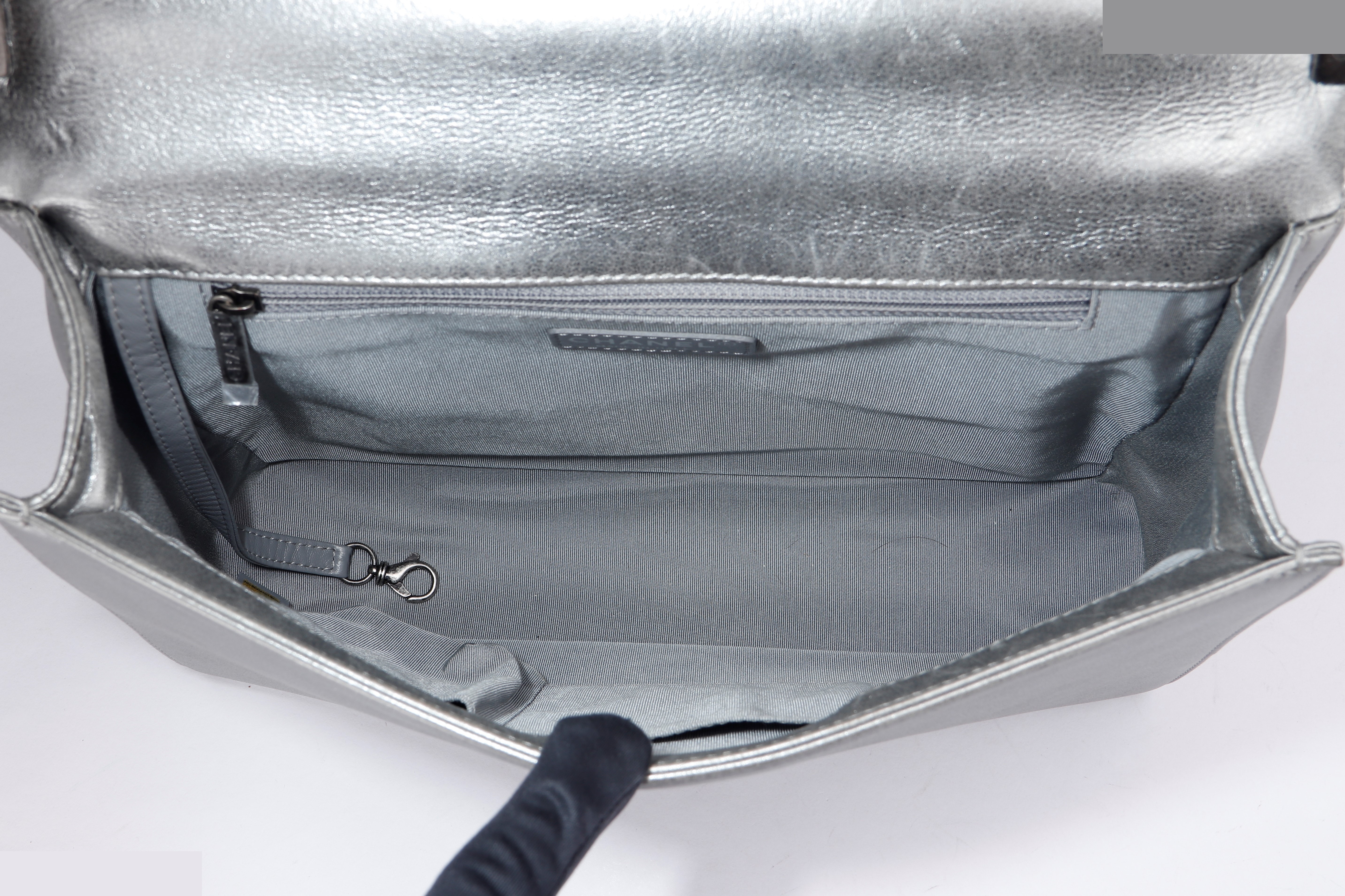 LEBOY LARGE METALLIC SILVER RHW — view 5