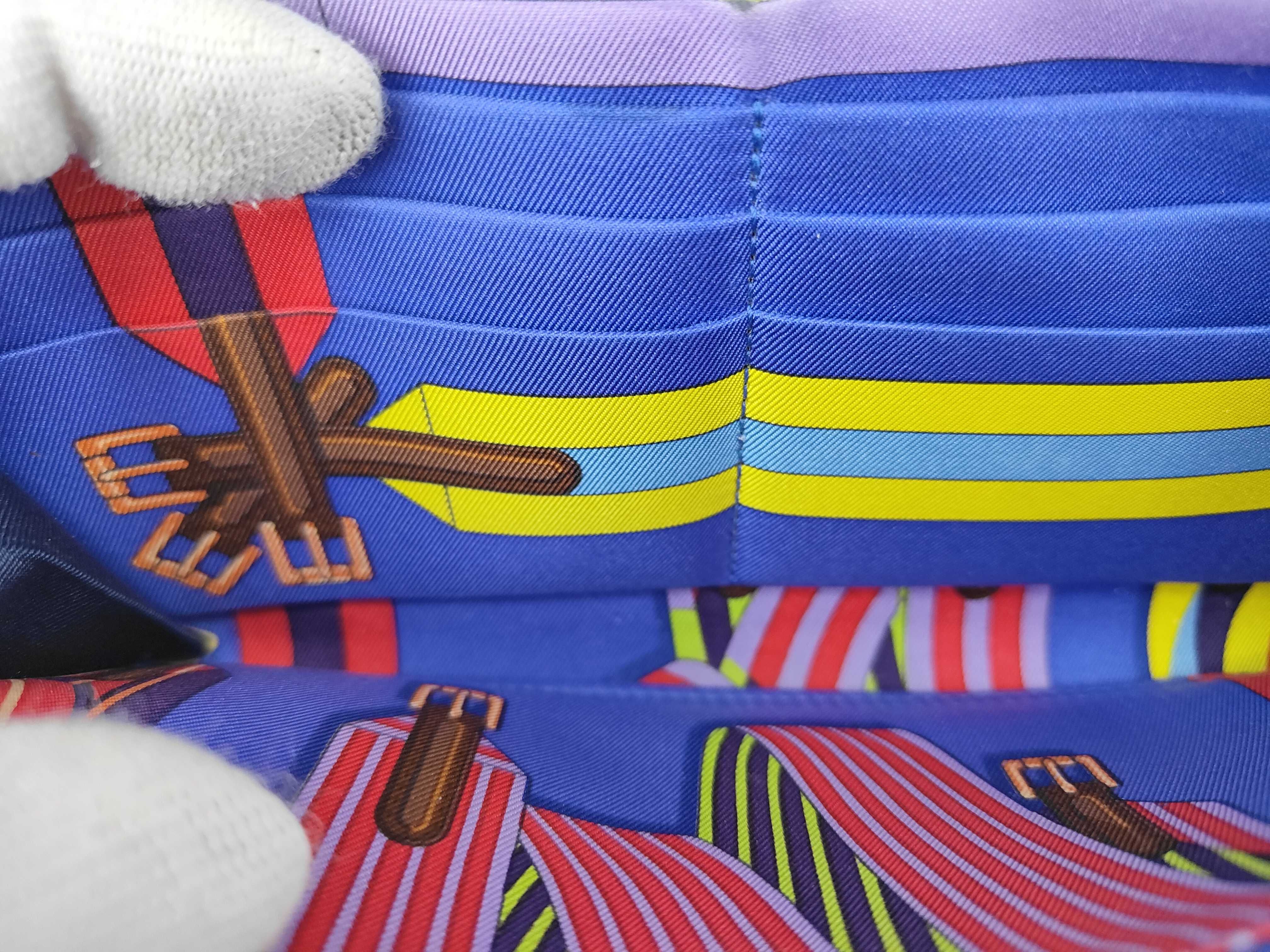 Azap Silk In Wallet — view 15