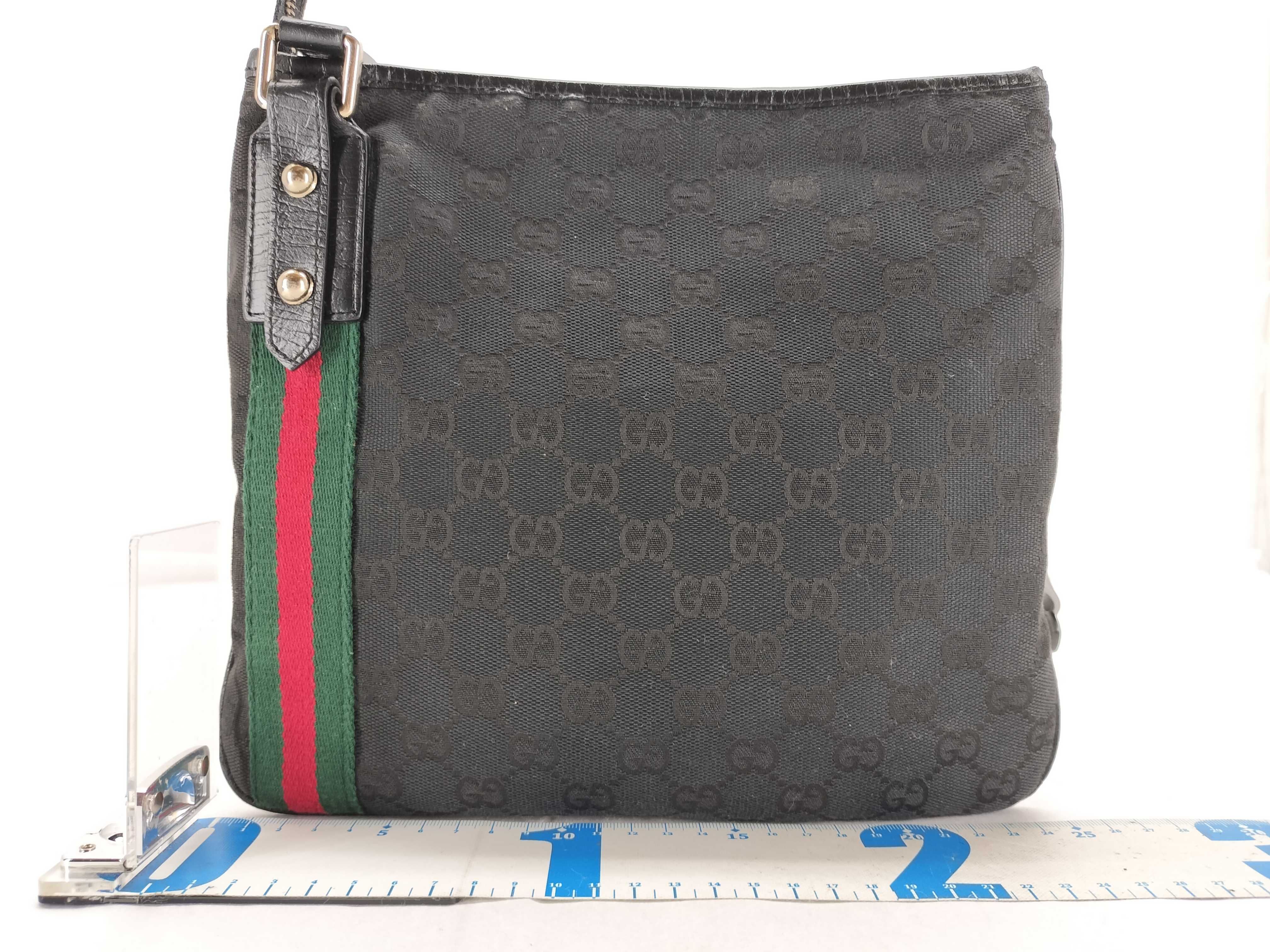 Sherry Line GG Canvas Leather Shoulder Bag Black Serial Number — view 2