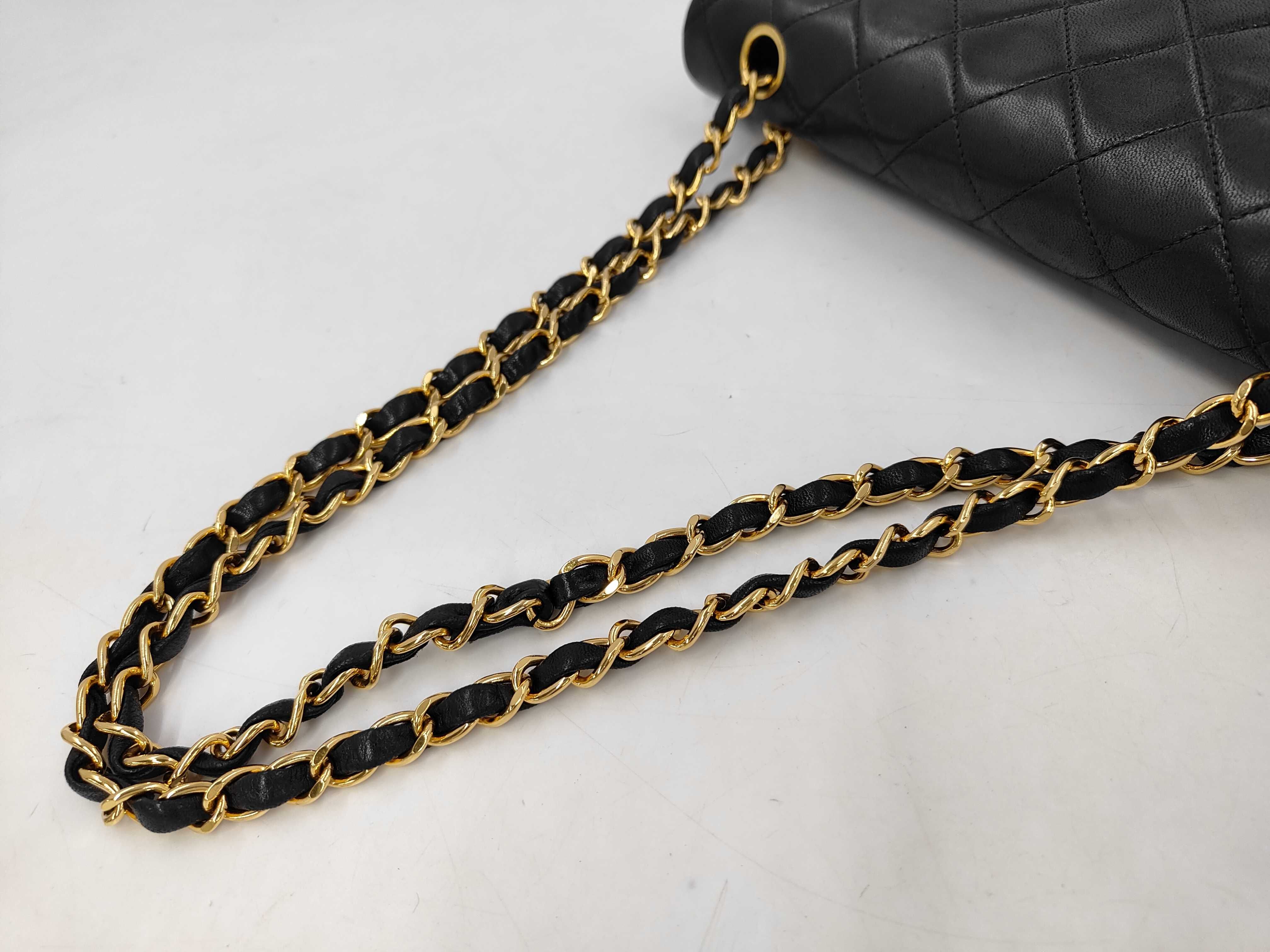 Matelassé 25 Lambskin Double Flap Double Chain Shoulder Bag — view 3