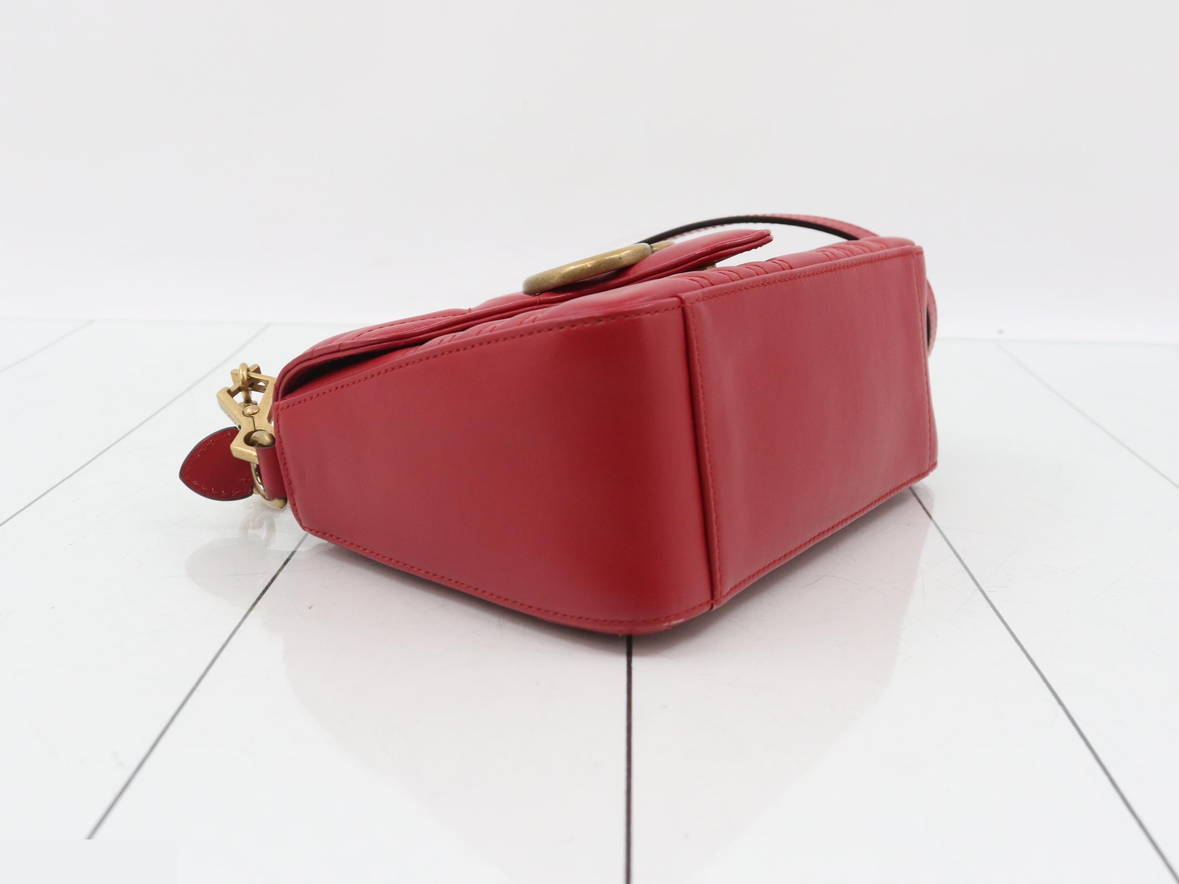 GG Marmont Quilted Shoulder Bag — view 5